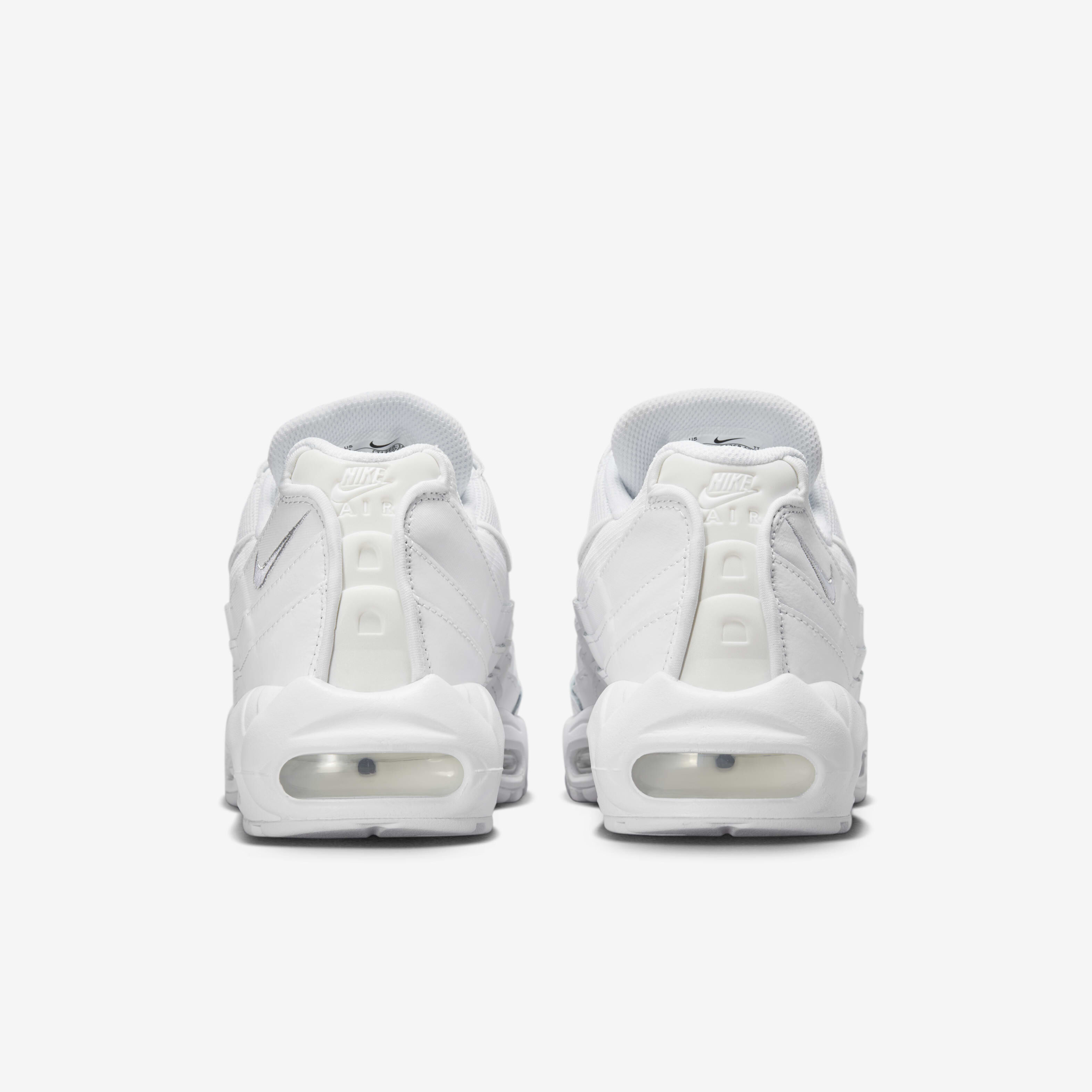 Difference between nike air max 9 and essential top