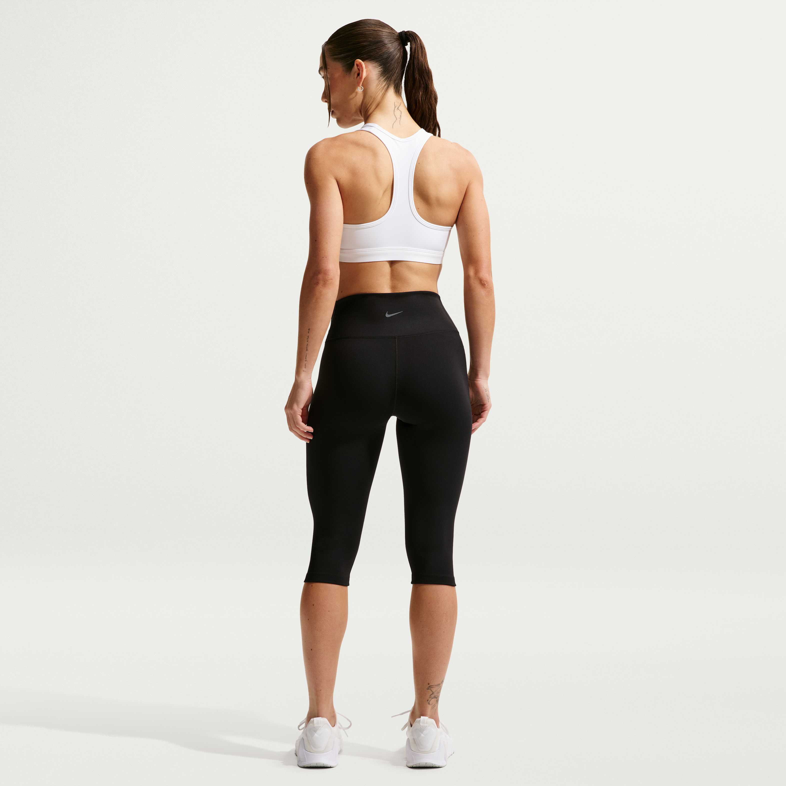 Nike Swoosh Medium-Support image number 4
