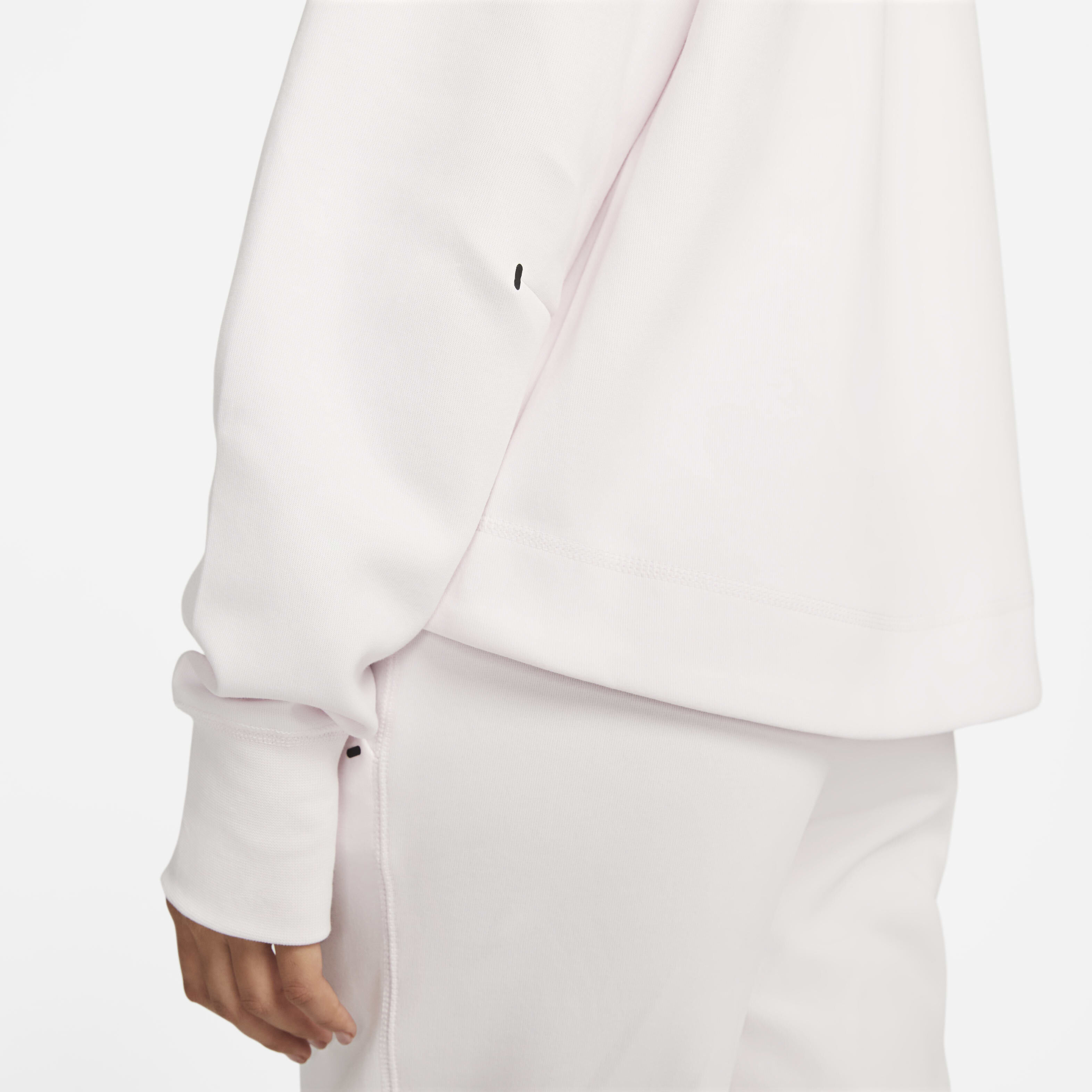 نايكي سبورتسوير تك فليس ويندرانر image number 4