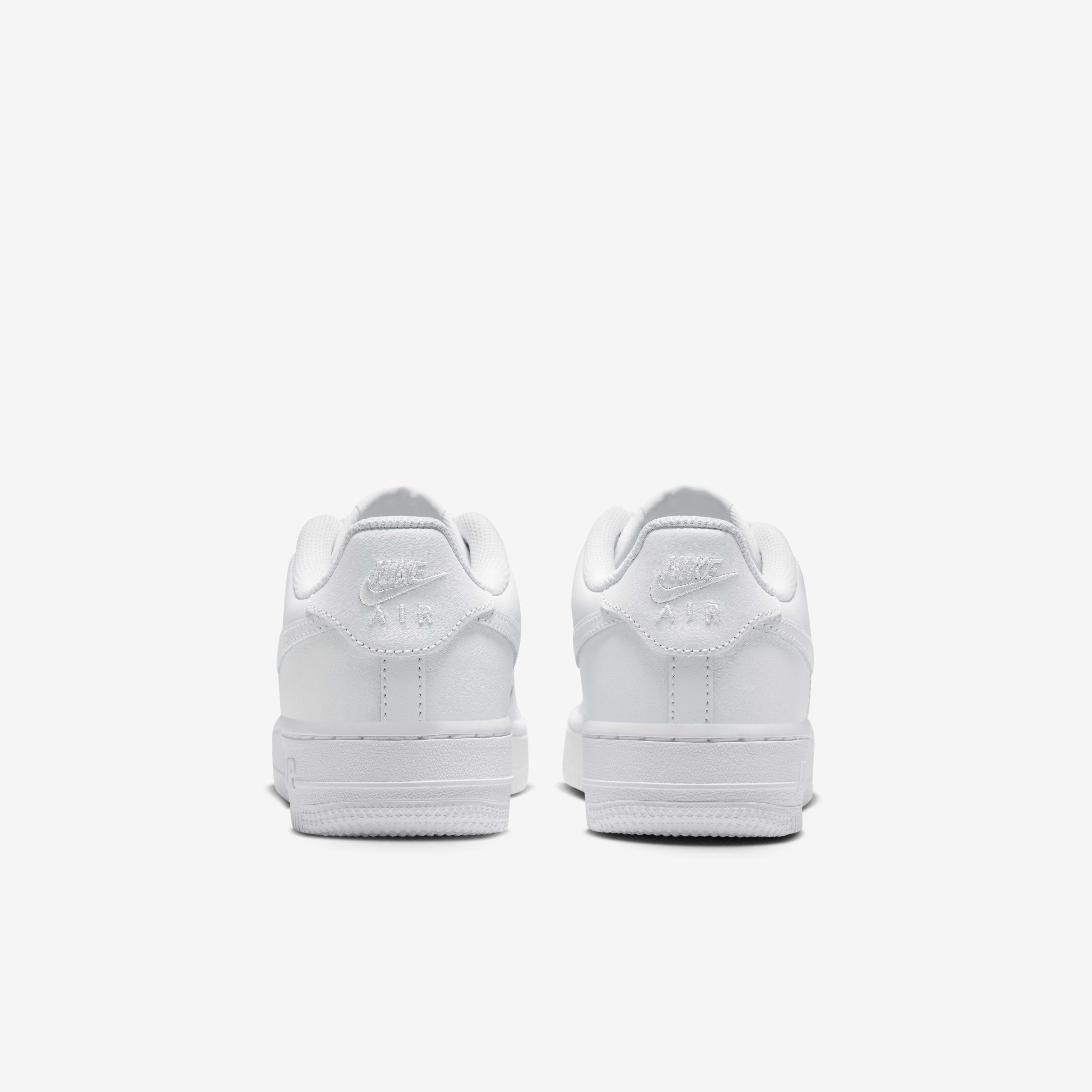 Buy Nike Air Force 1 LE Older Kids Shoe Nike Kuwait Official