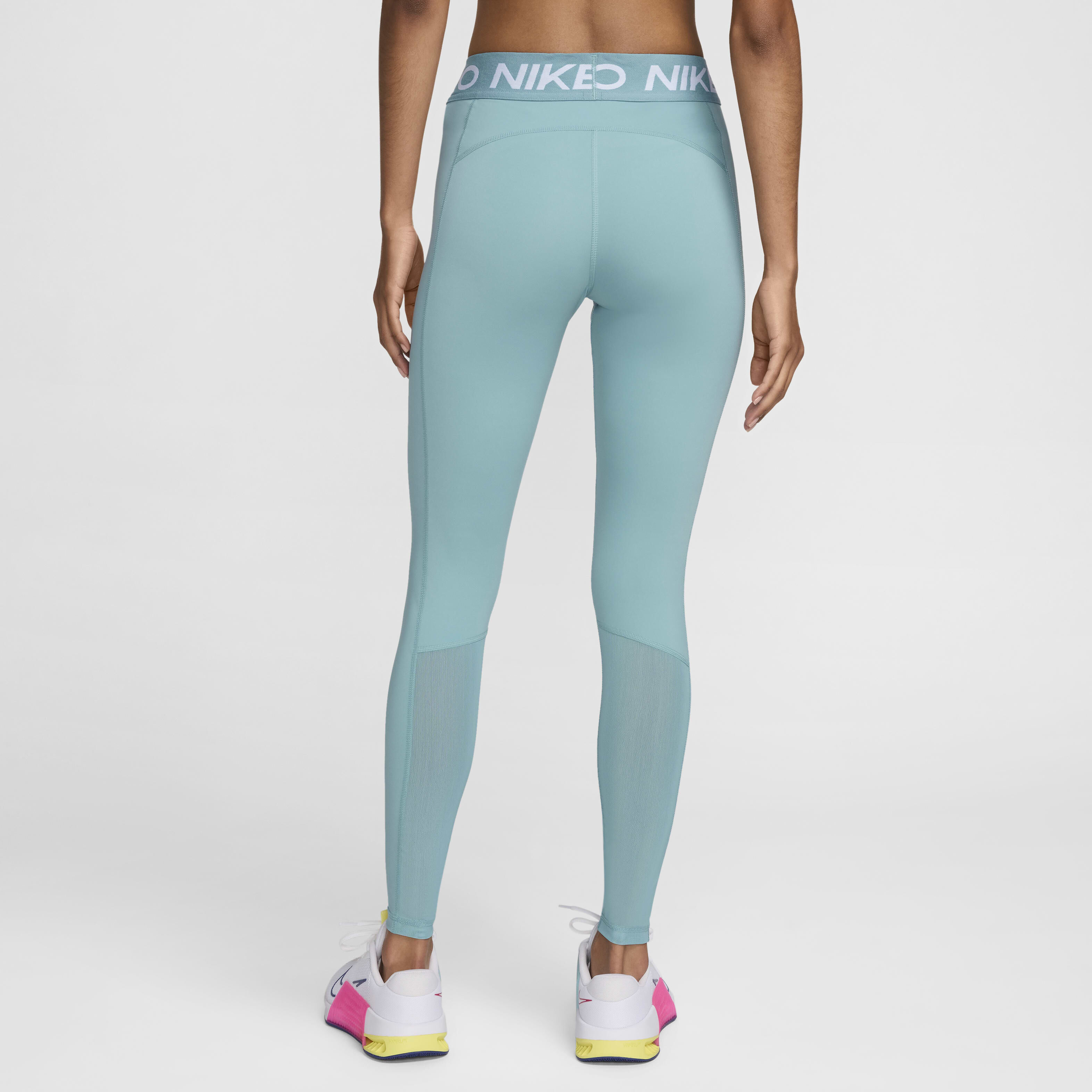 Nike Pro image number 1