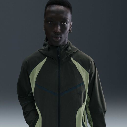 Tech Fleece-Nike, Nike Tech, Men's Dri-FIT Woven Colour-Block Windrunner Loose Jacket