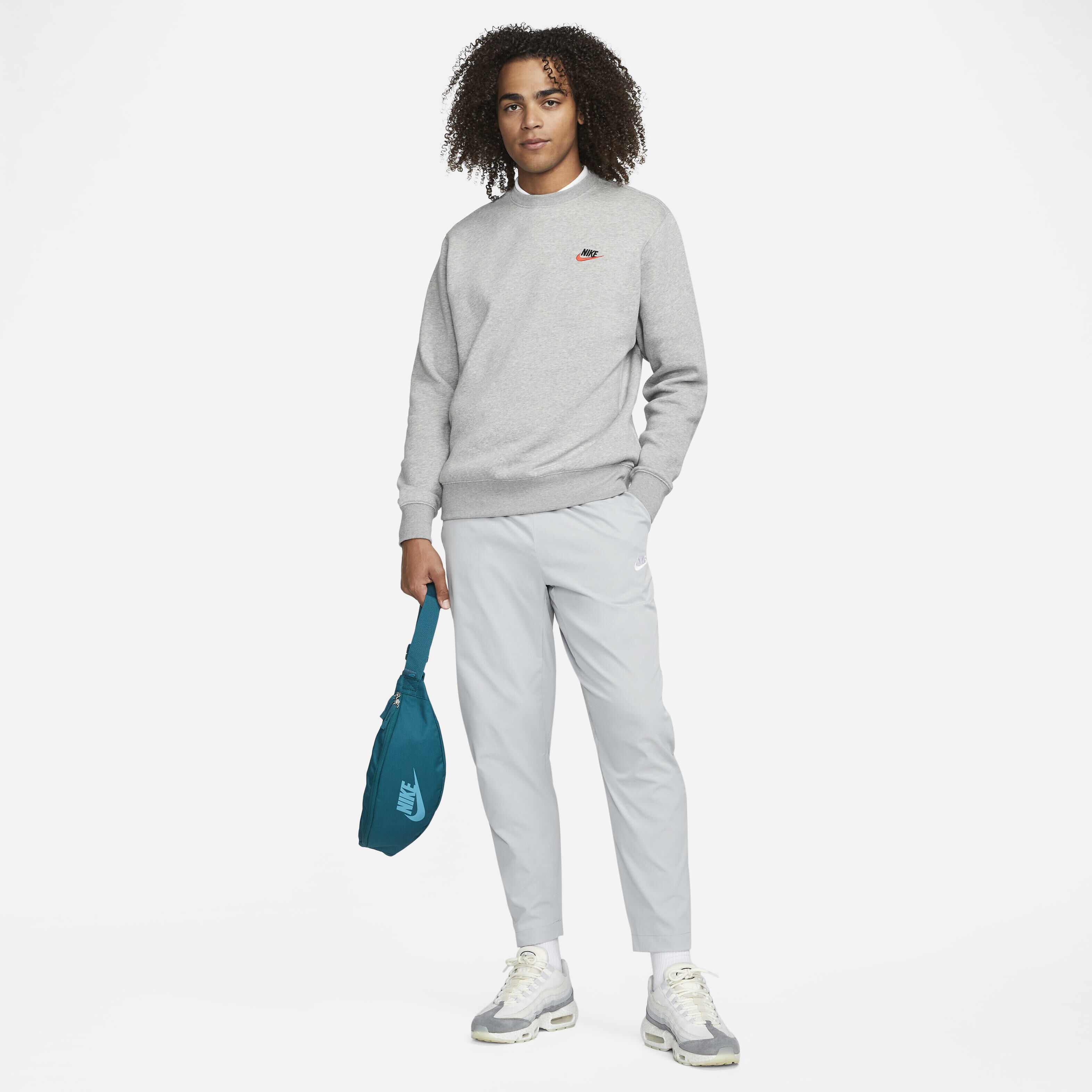 نايكي هيرتج image number 6