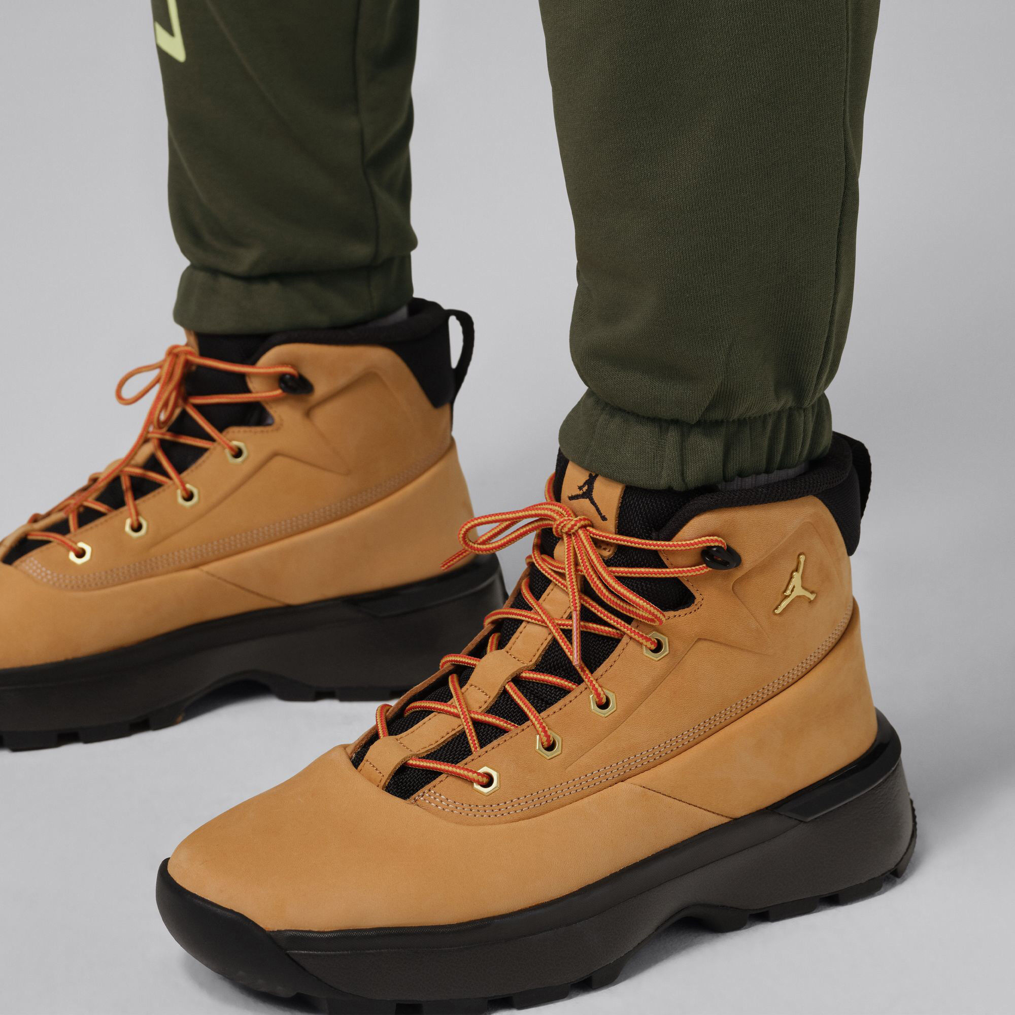 Jordan Sport Crossover image number 3