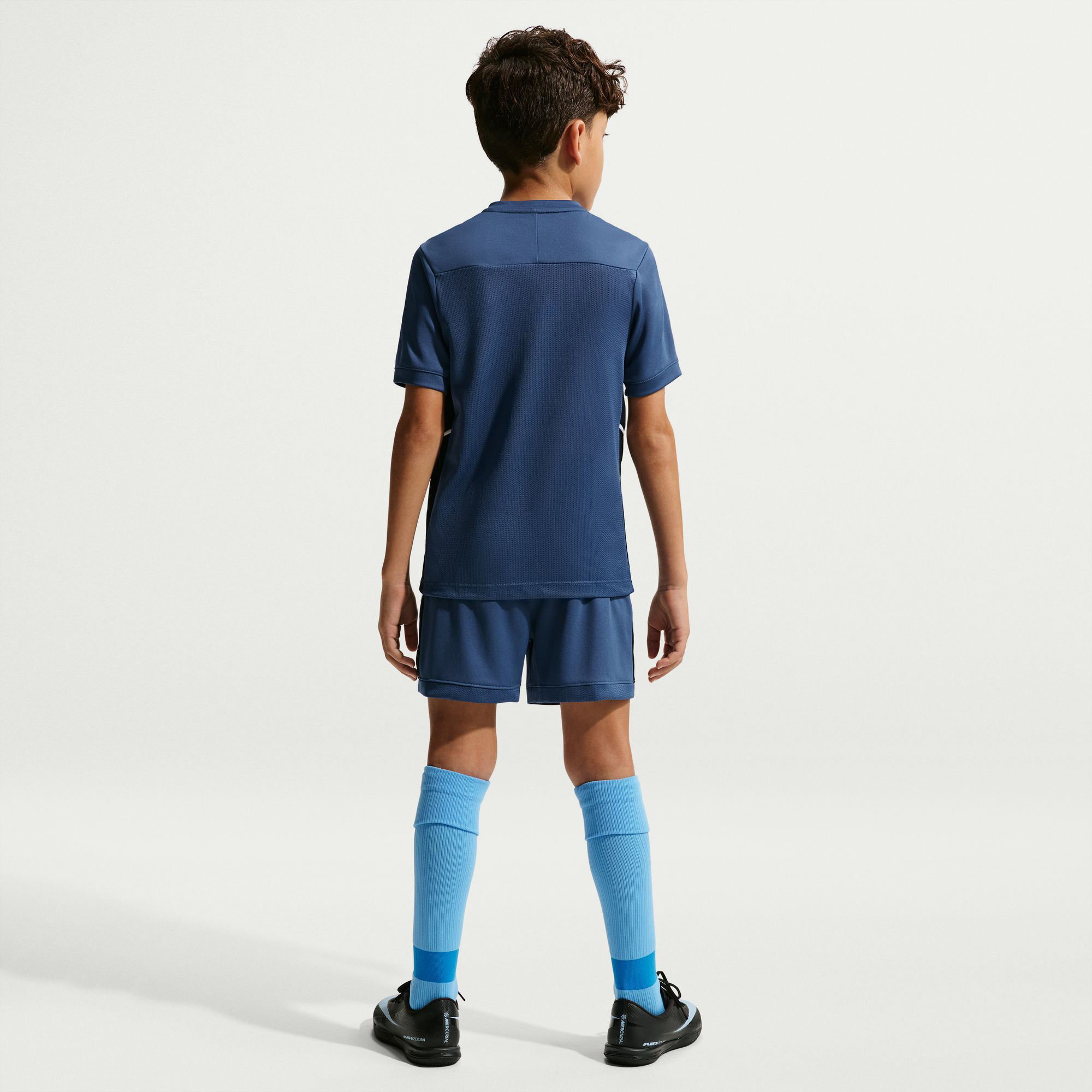 نايكي أكاديمي image number 2