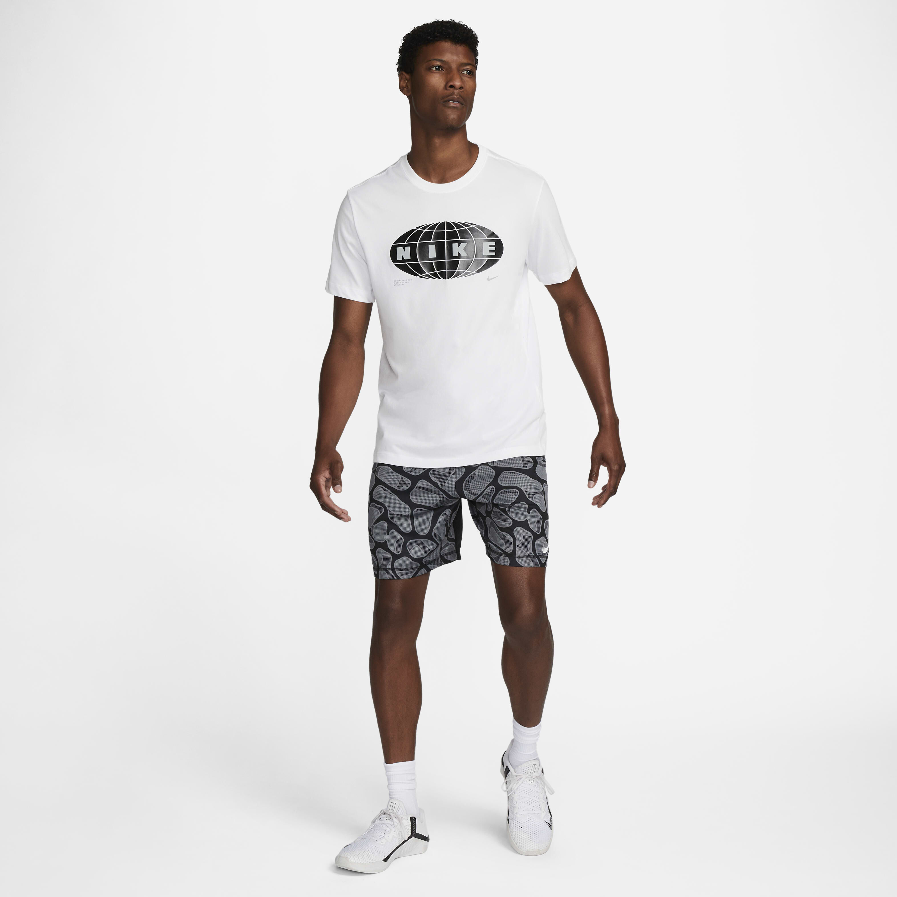 Nike Dri-FIT D.Y.E. image number 7