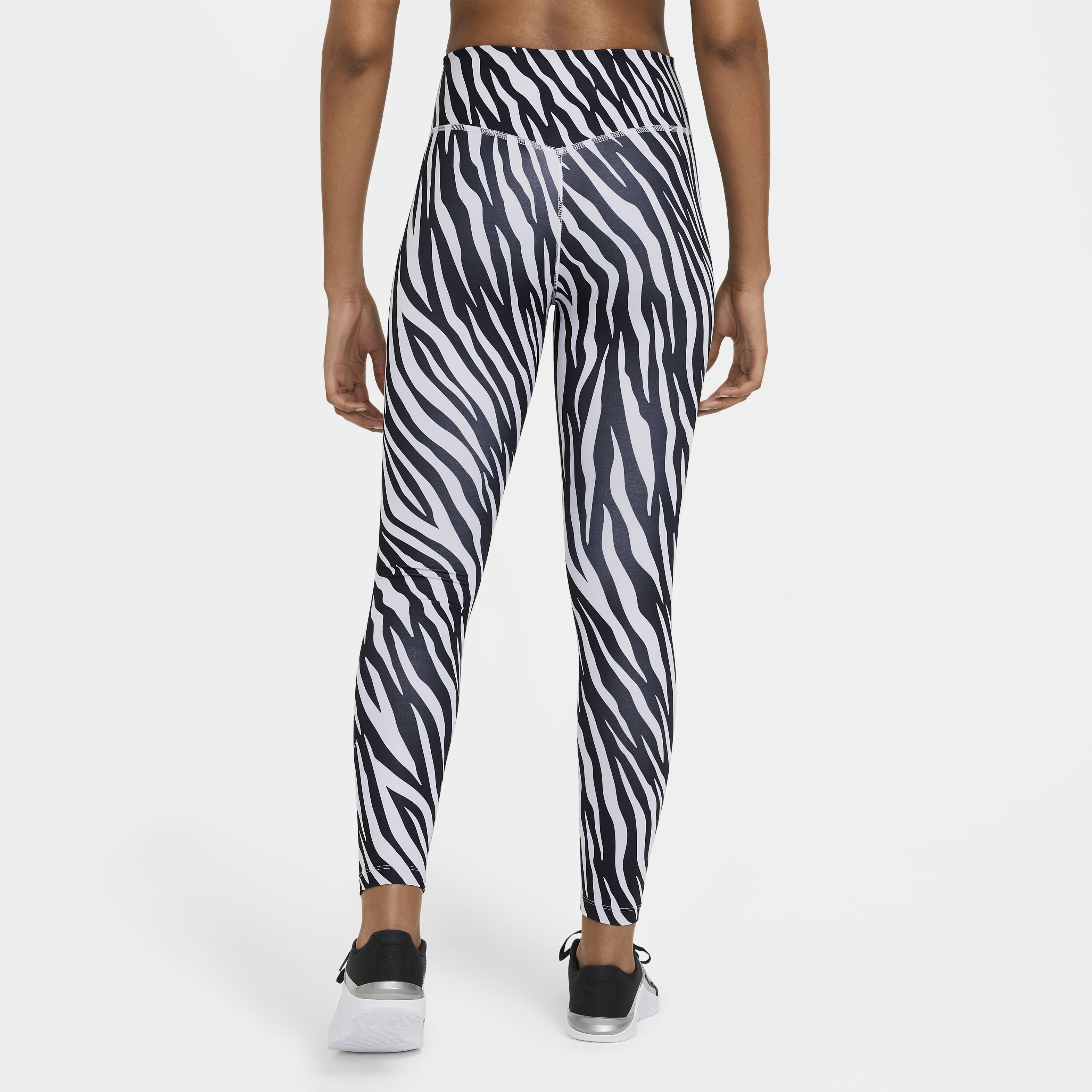 Nike One Icon Clash image number 1