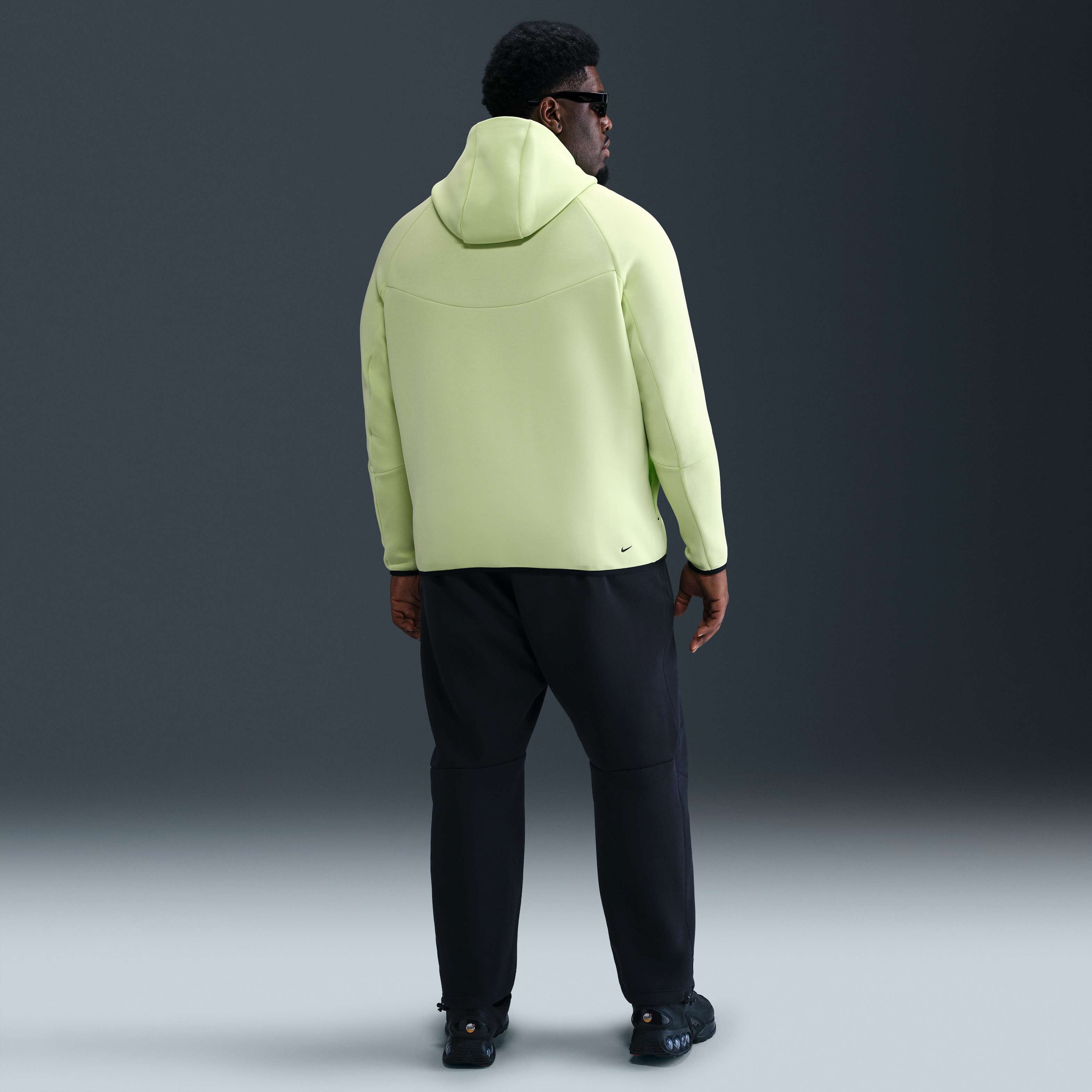 نايكي تك image number 16