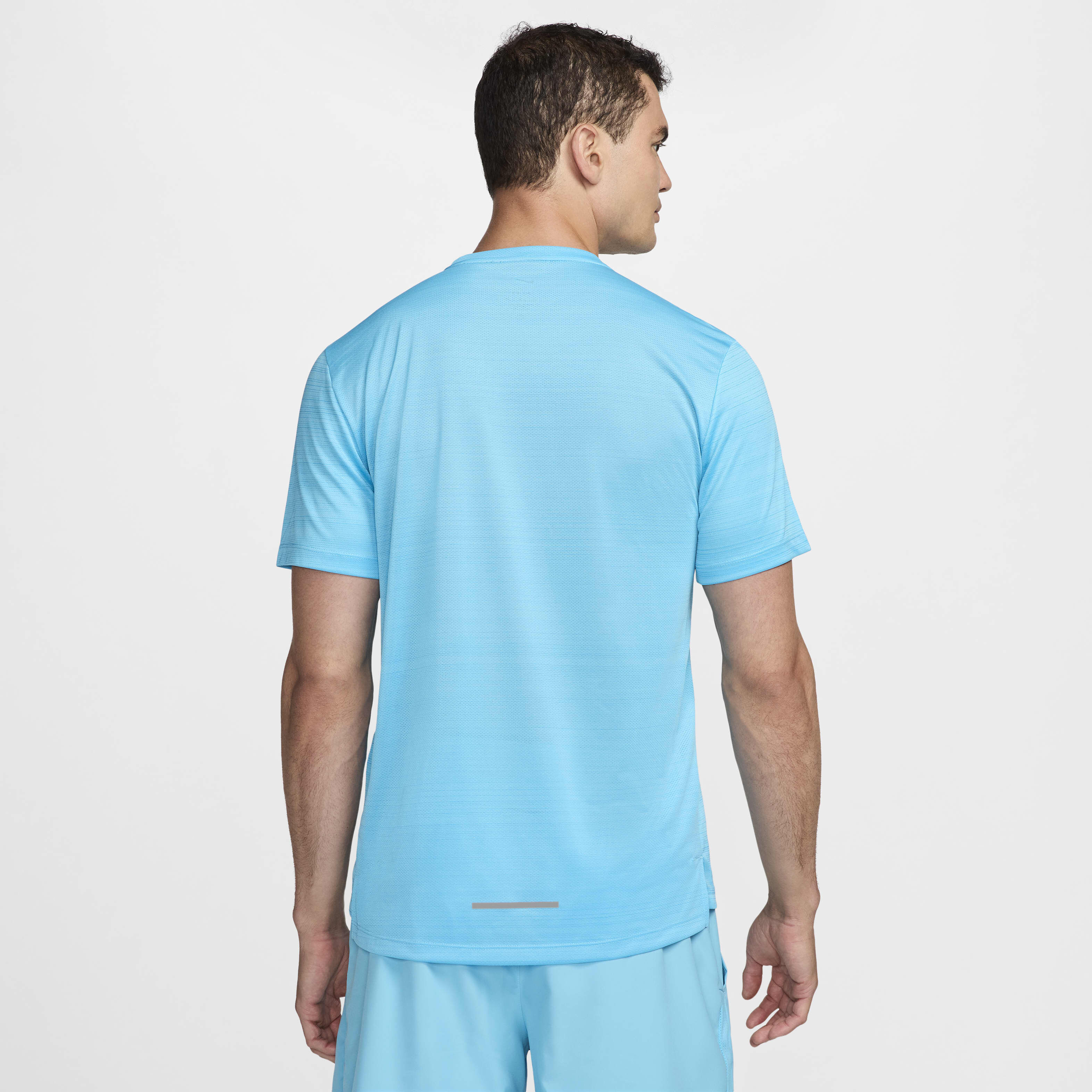 نايكي ميلر image number 1