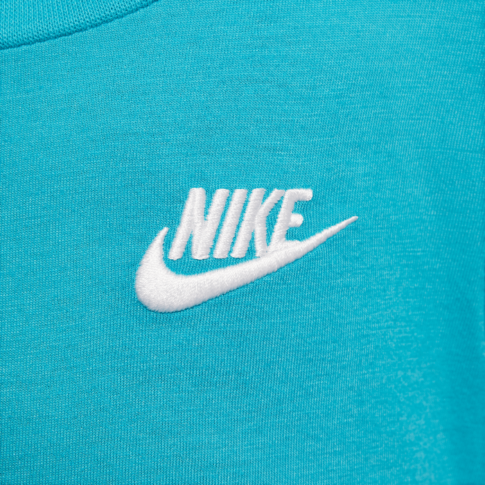 Nike Club image number 3 Nike Club image number 3