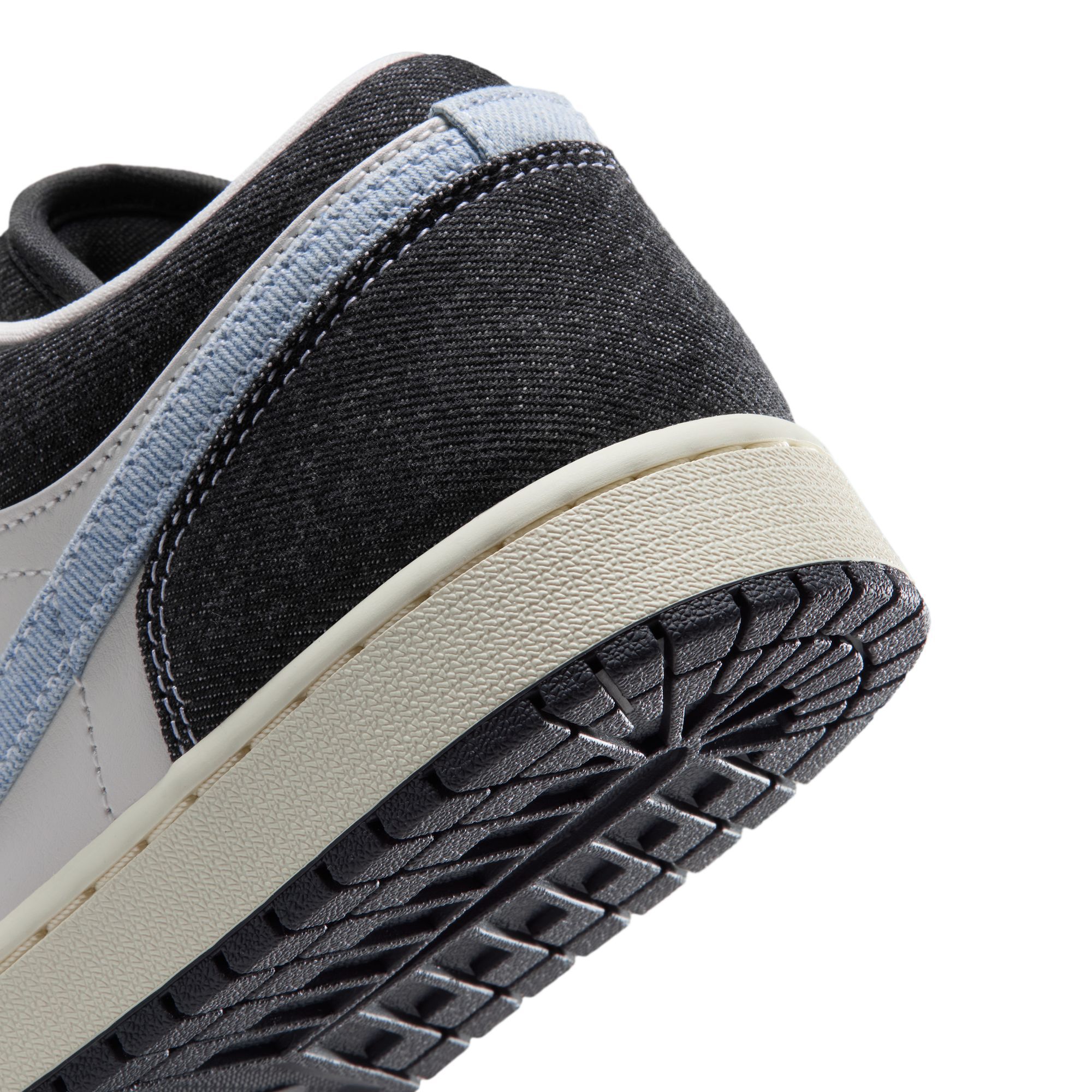 Air Jordan 1 Low SE image number 9