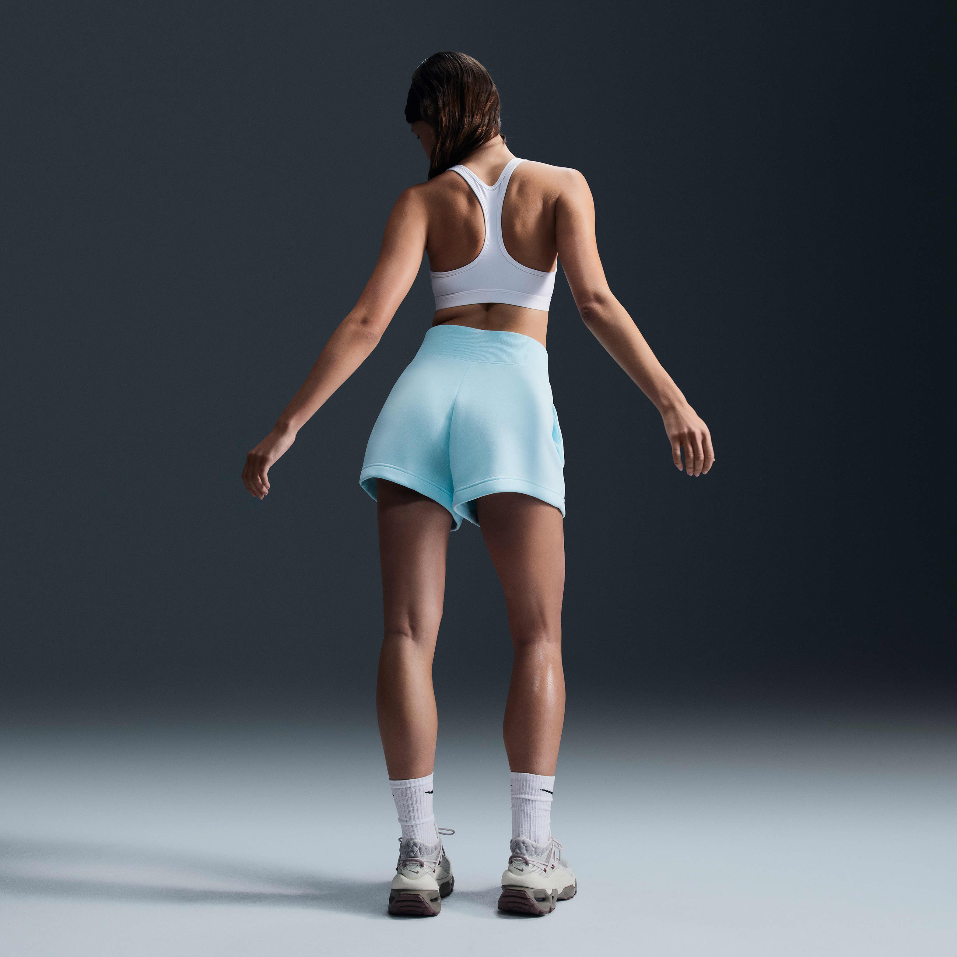 نايكي سبورتسوير فينيكس فليس image number 4