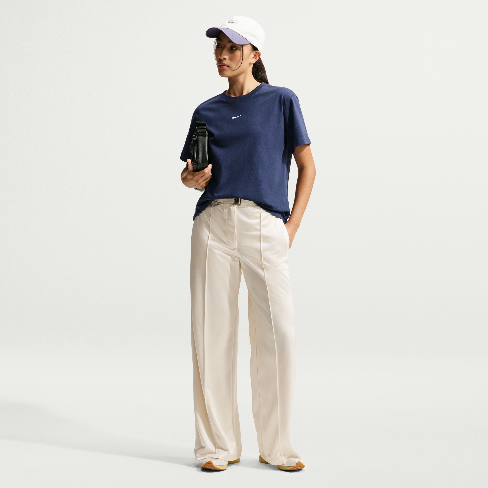 Nike Sportswear Classic image number 0