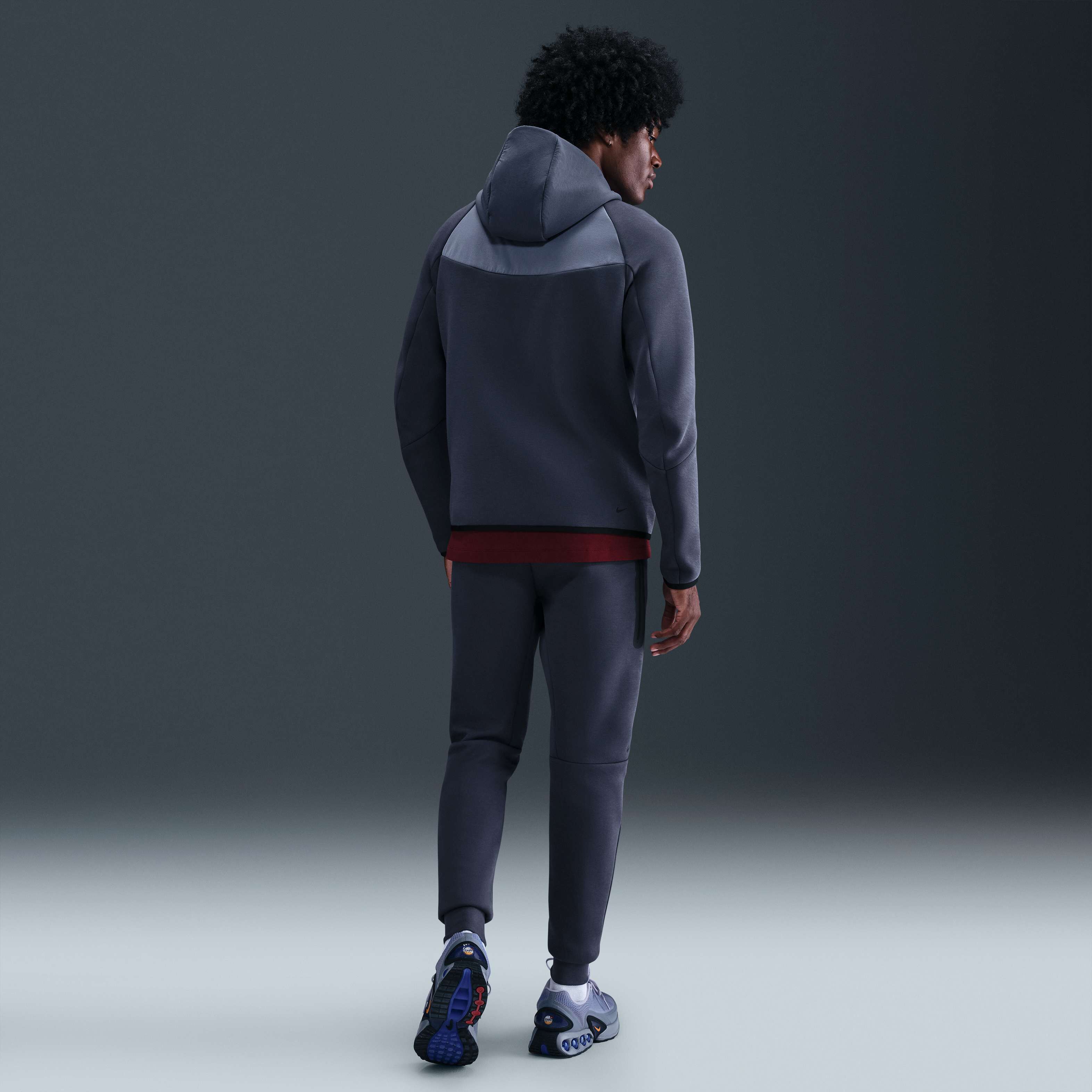 Nike Tech image number 3