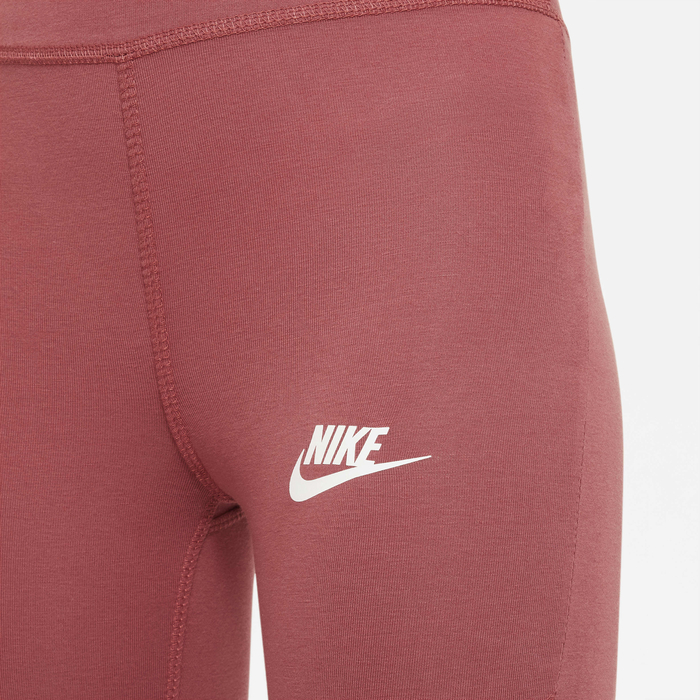 Nike Sportswear Favourites image number 2 Nike Sportswear Favourites image number 2