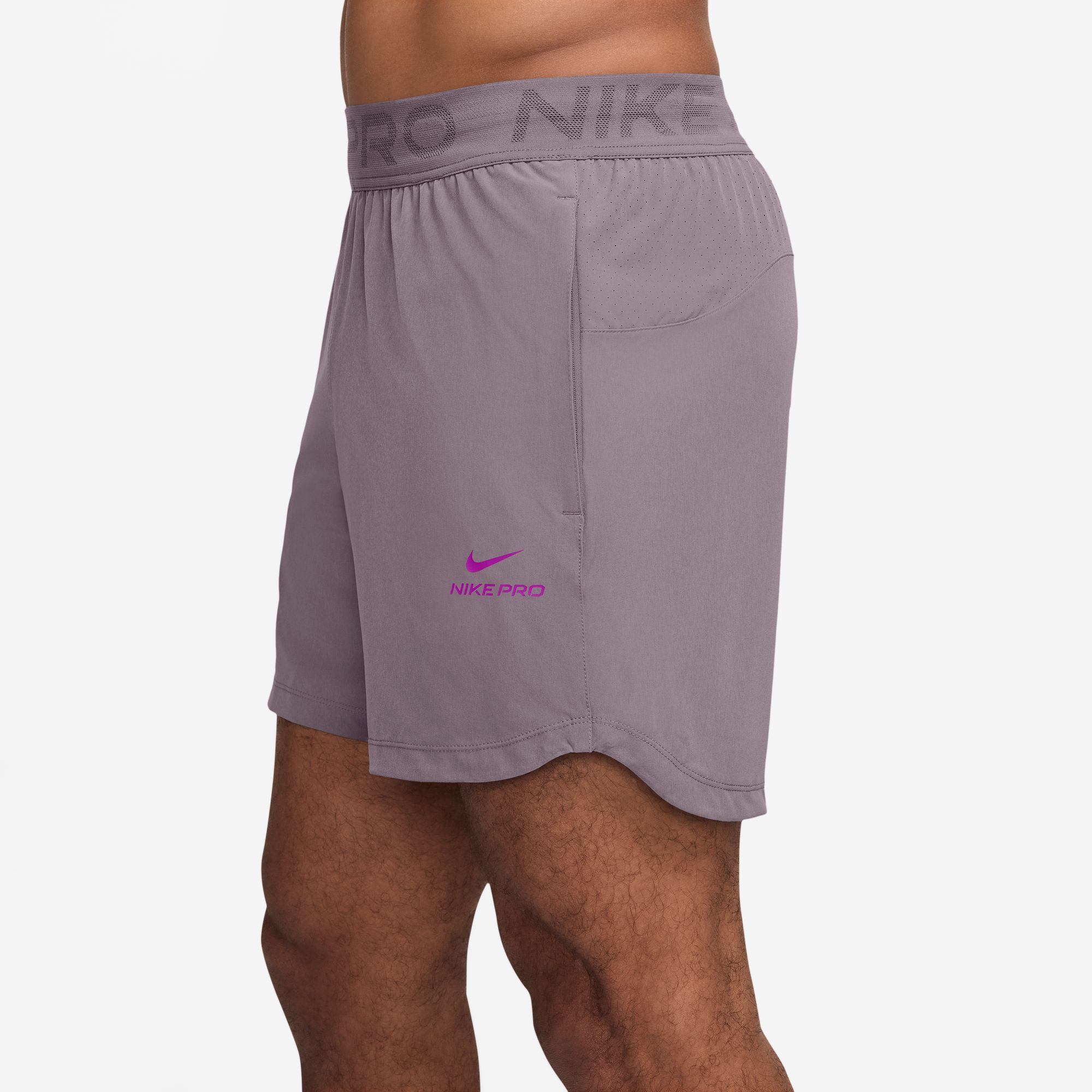 Nike Pro Training image number 2