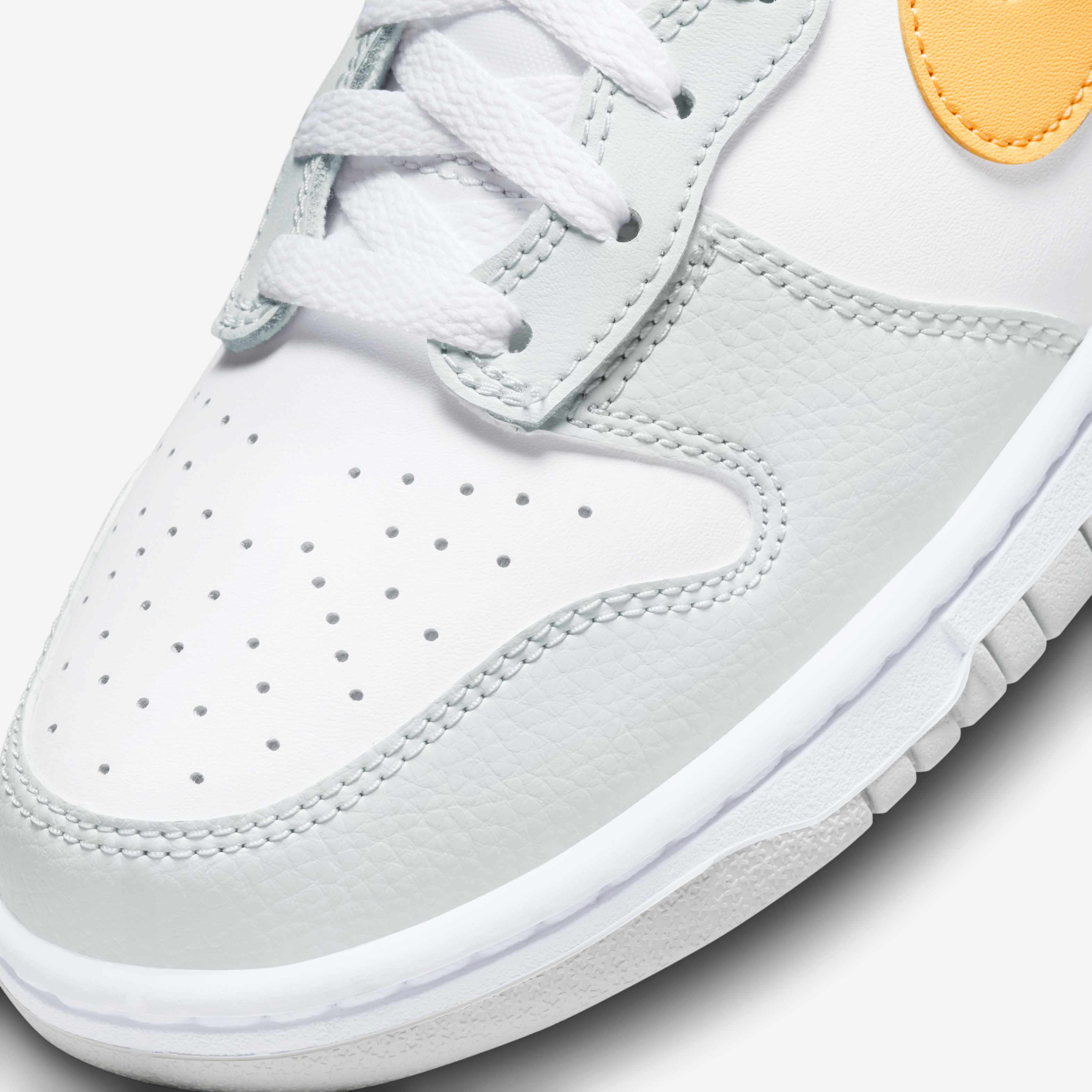 Nike Dunk High image number 6