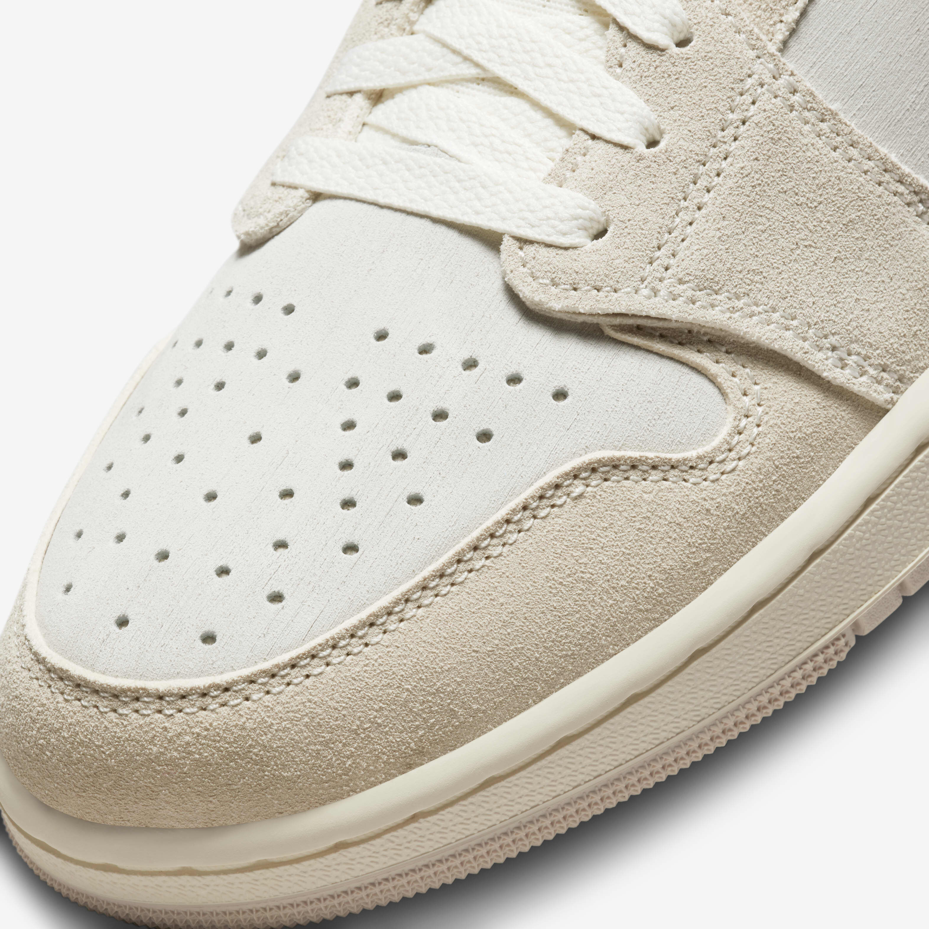 اير جوردن 1 زووم كومفورت 2 image number 6