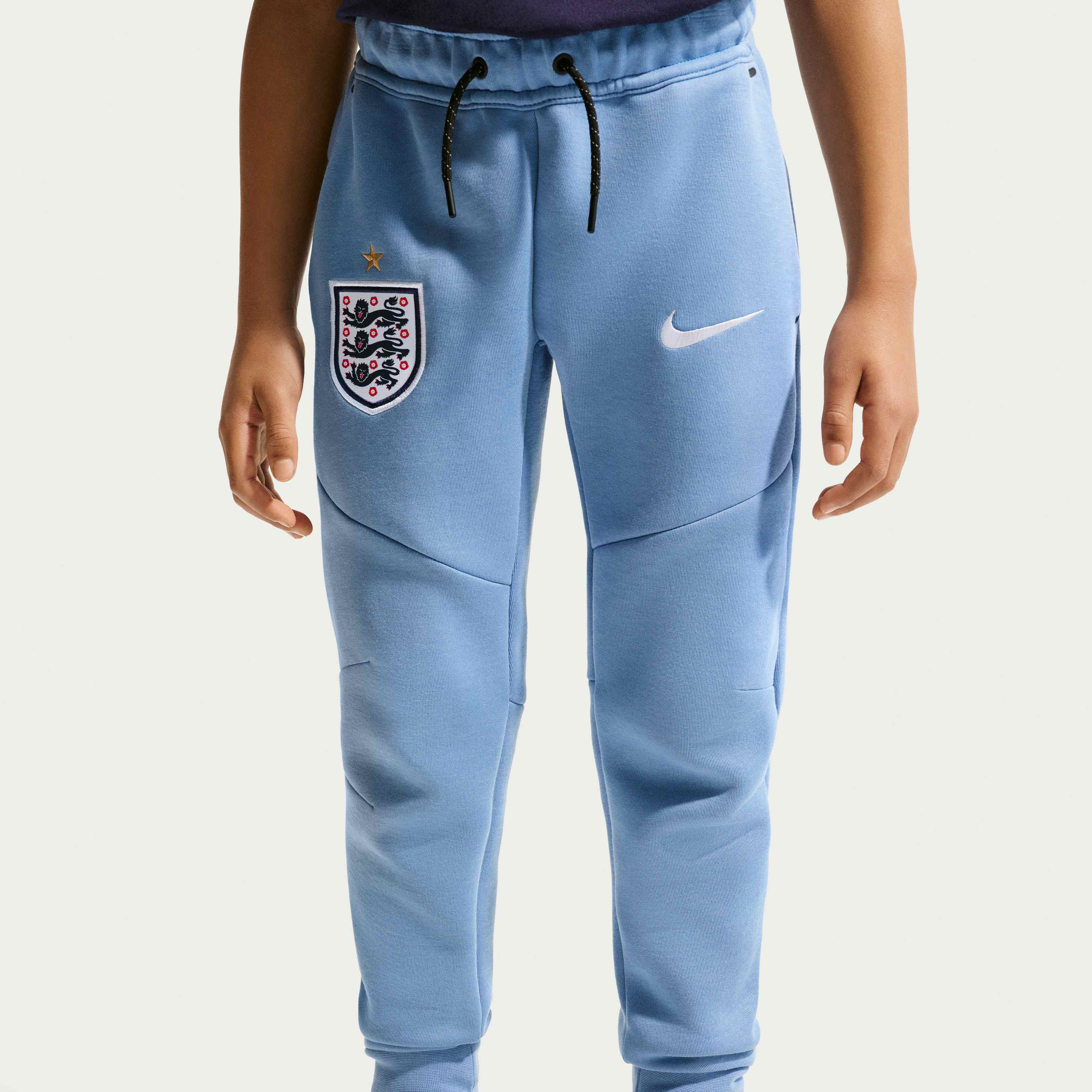 إنجلترا تك فليس image number 1