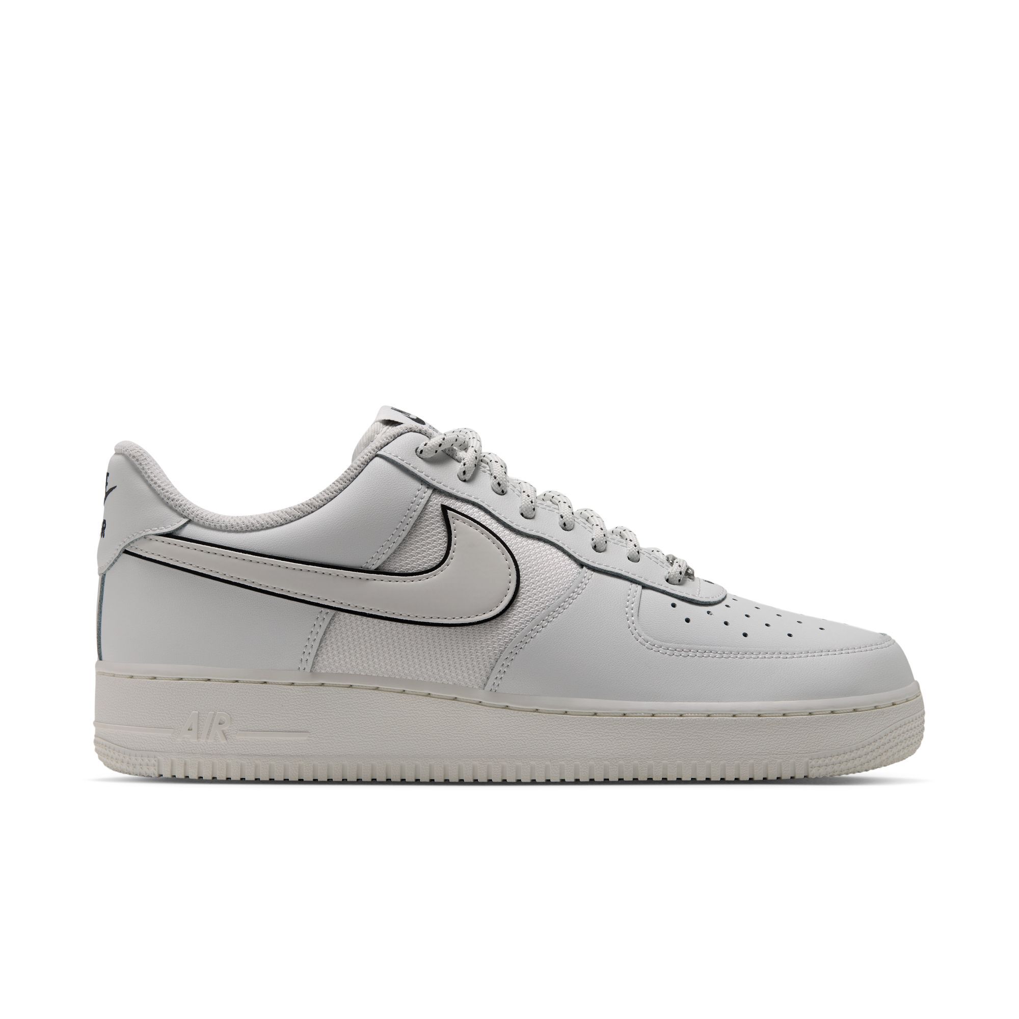 Nike Air Force 1 '07 LV8 image number 6