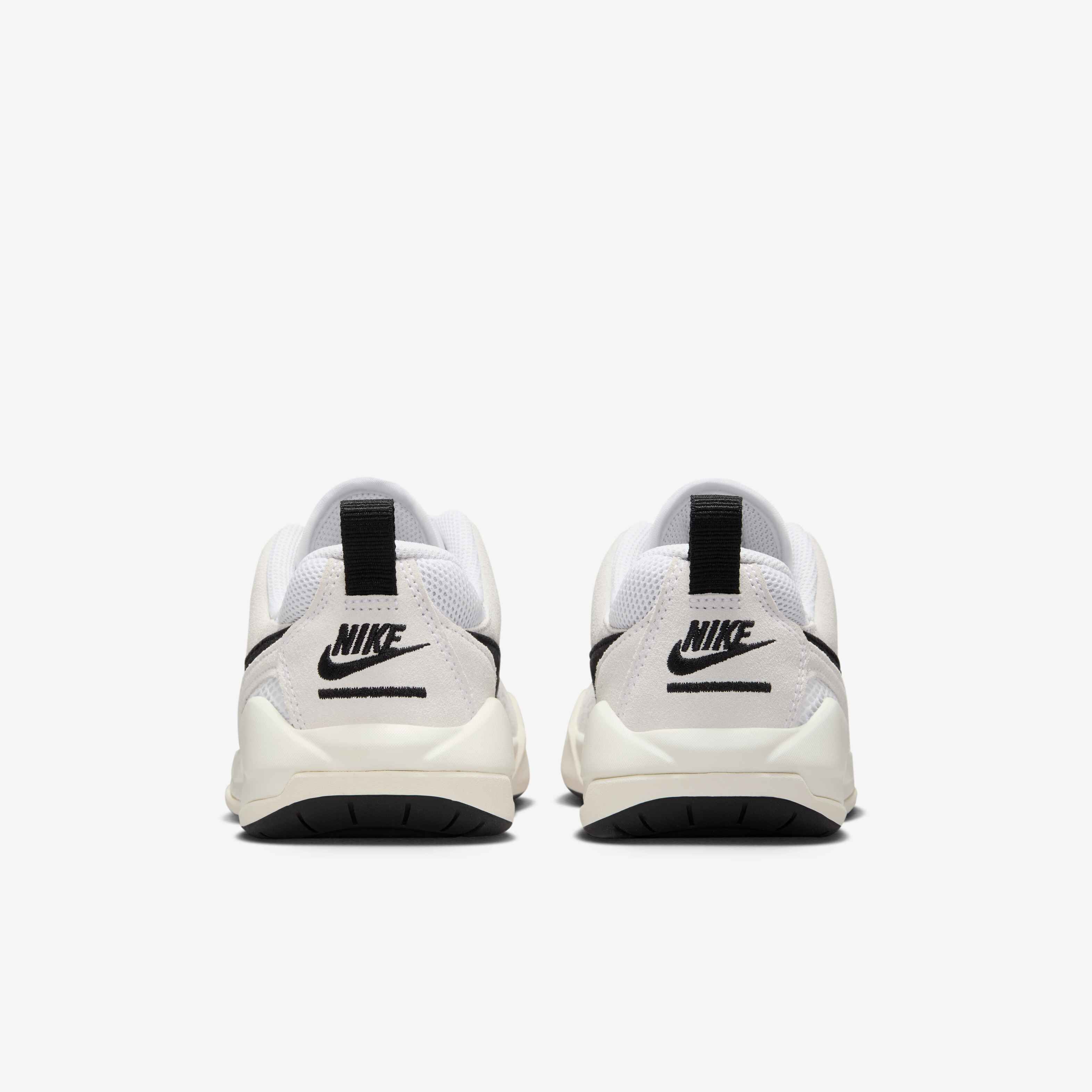 Jordan CMFT Era image number 5