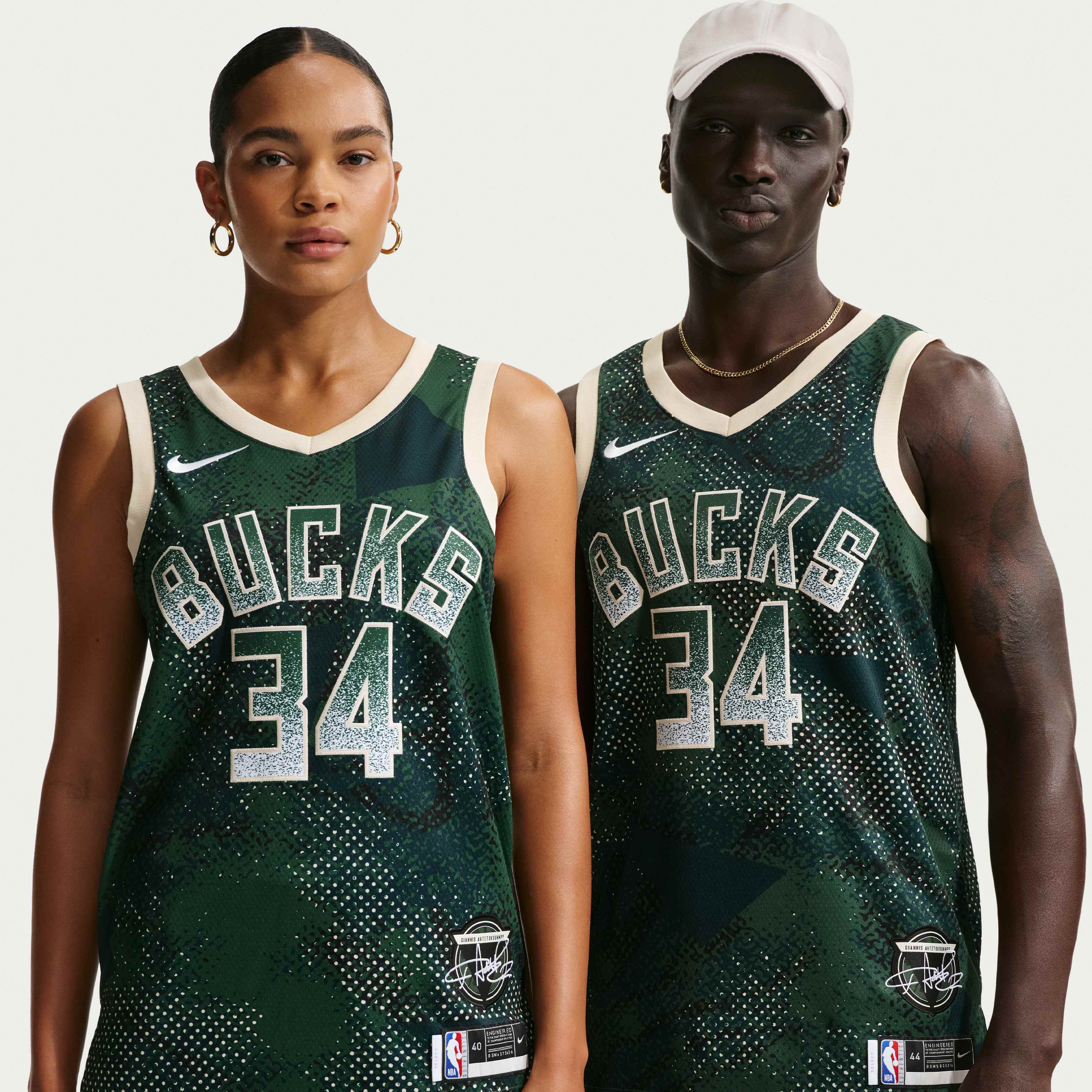 يانيس أنتيتوكونمبو ميلواكي باكس 2025/26 سيليكت سيريز image number 0