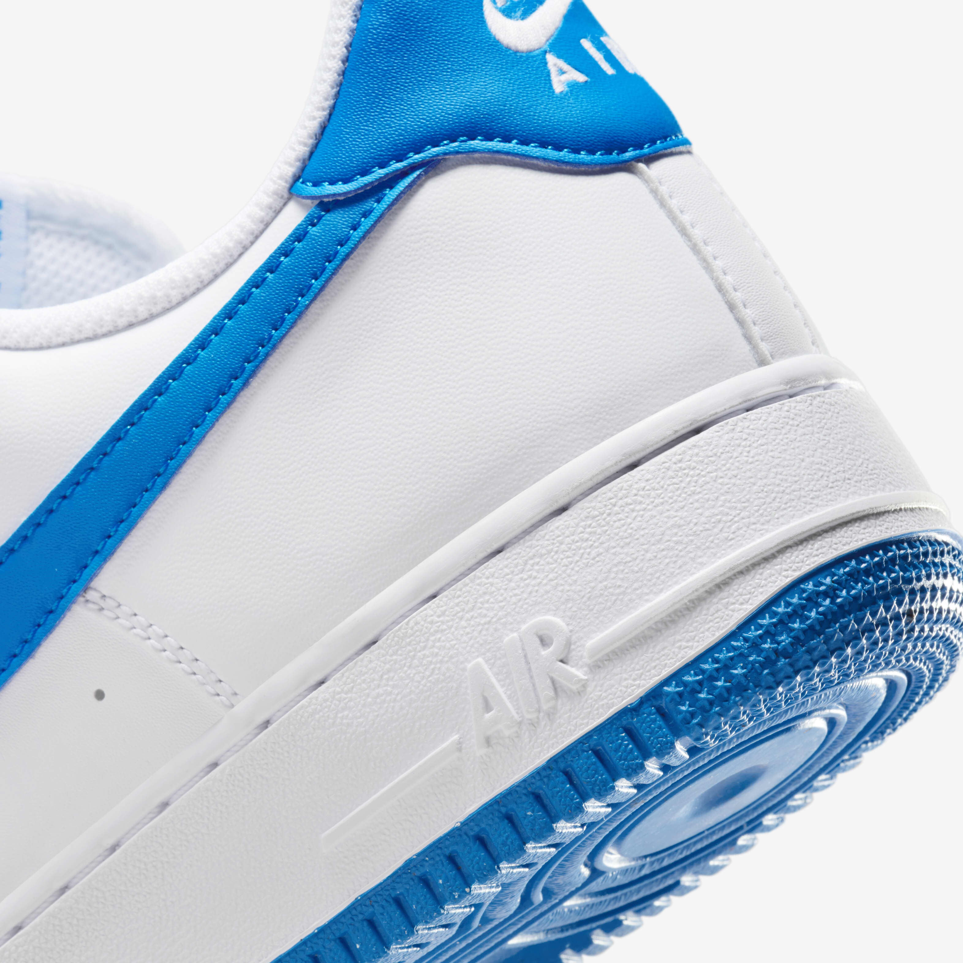 Buy Nike Air Force 1 07 Men s Shoes Nike Kuwait Official