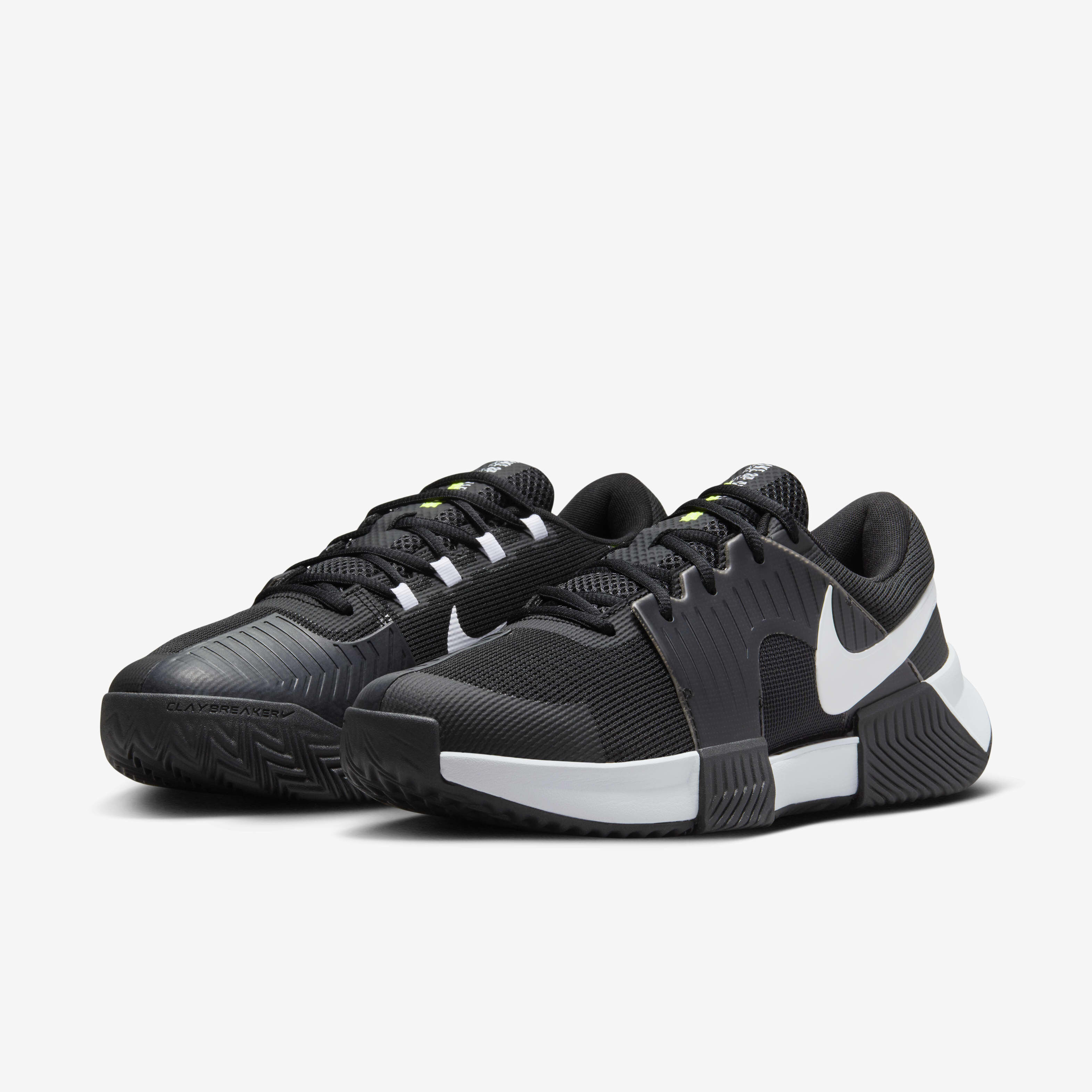 Buy Nike Zoom GP Challenge 1 Men s Clay Court Tennis Shoes Nike Kuwait Official