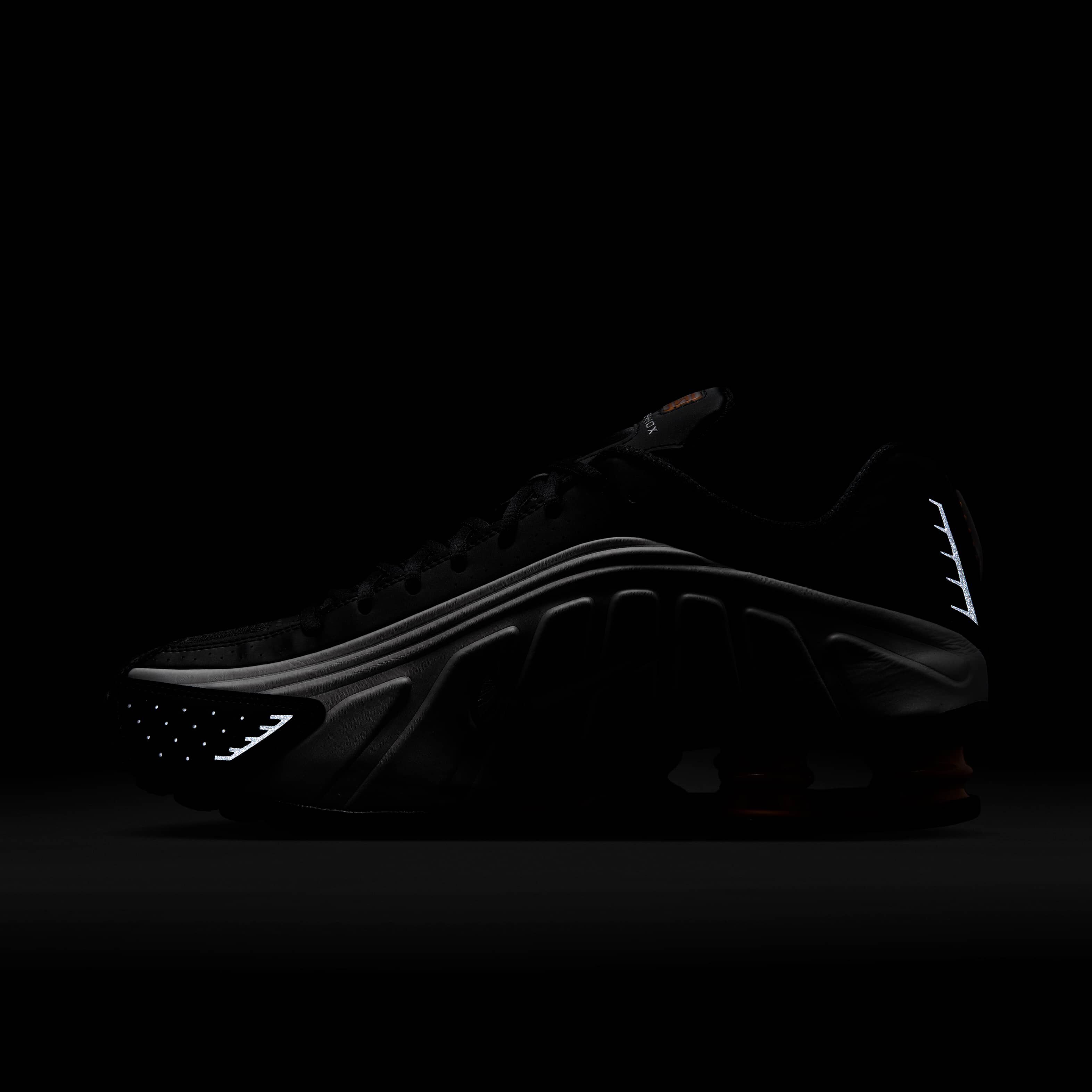 Nike Shox R4 image number 11