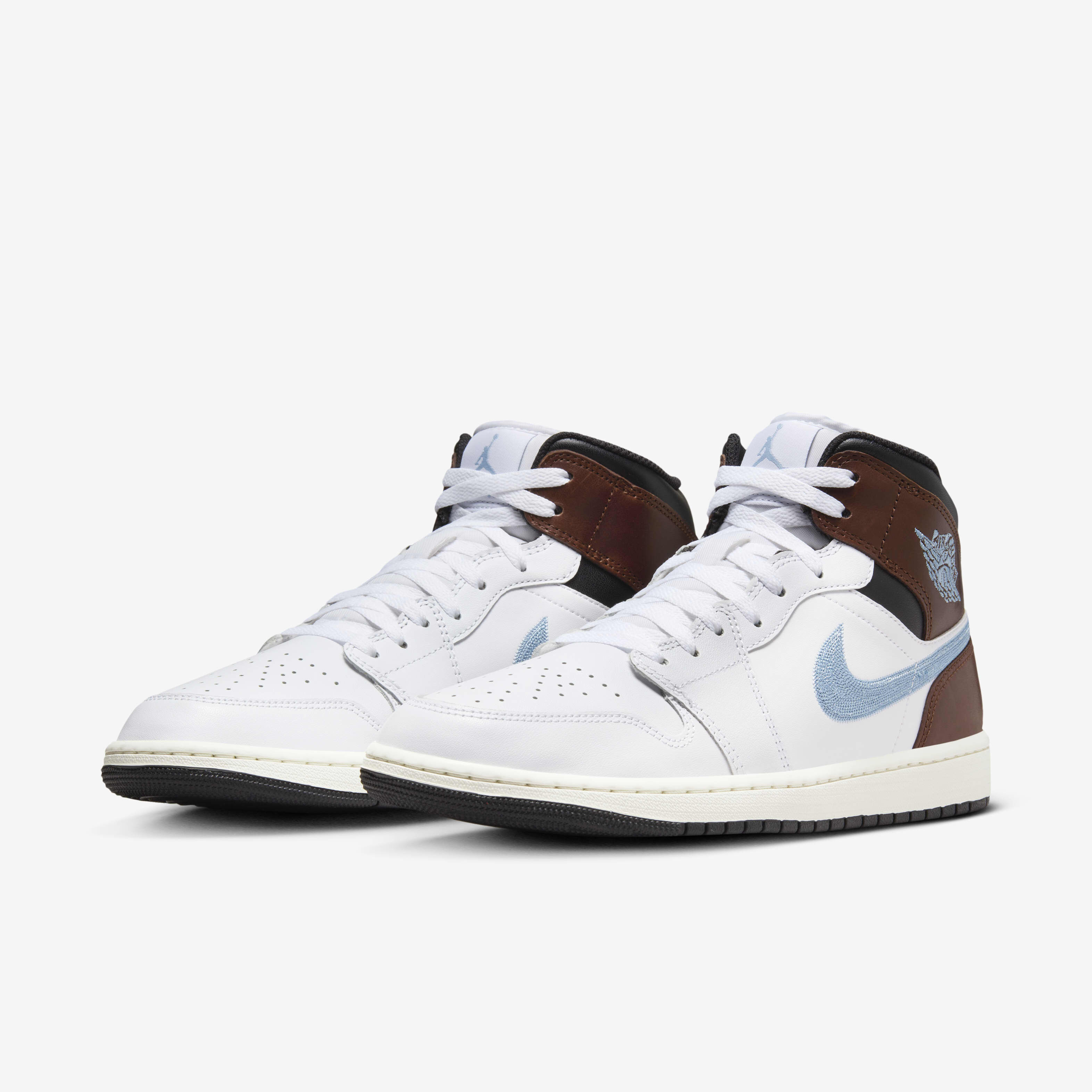 Buy Air Jordan 1 Mid SE Men s Shoes Nike Kuwait Official