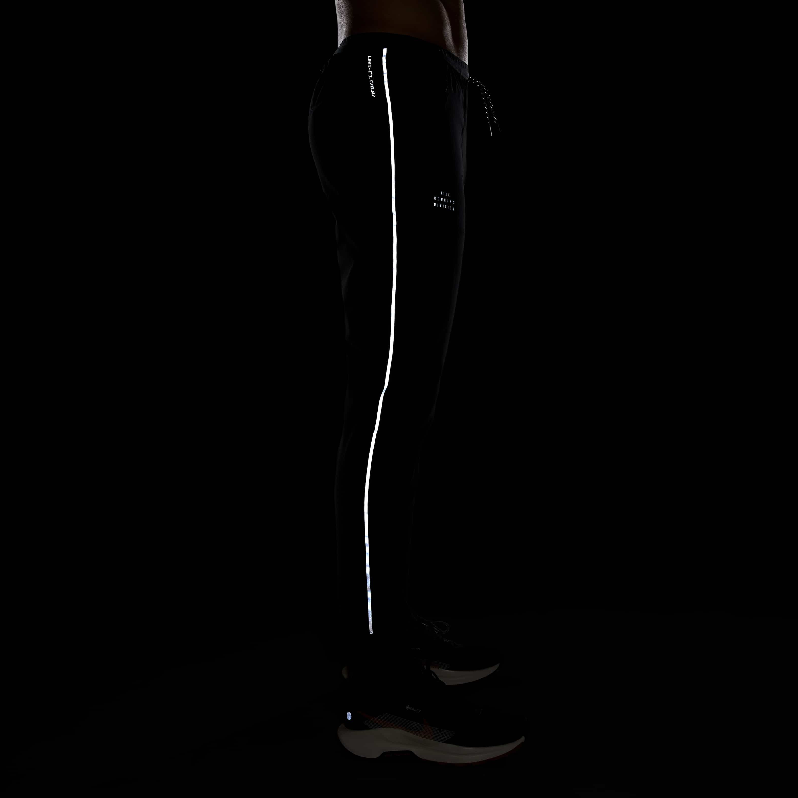 Nike Running Division image number 8