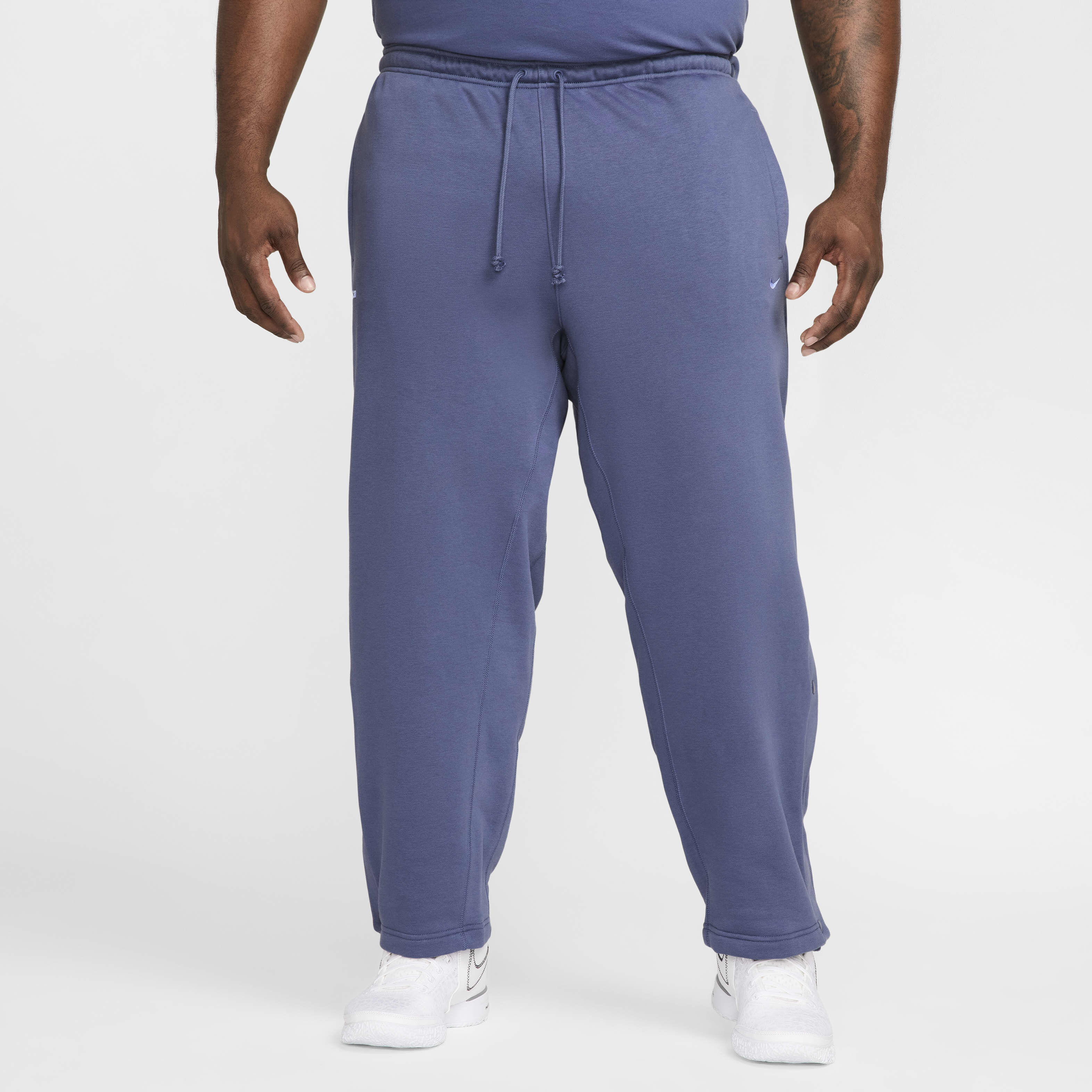 LeBron Standard Issue image number 11