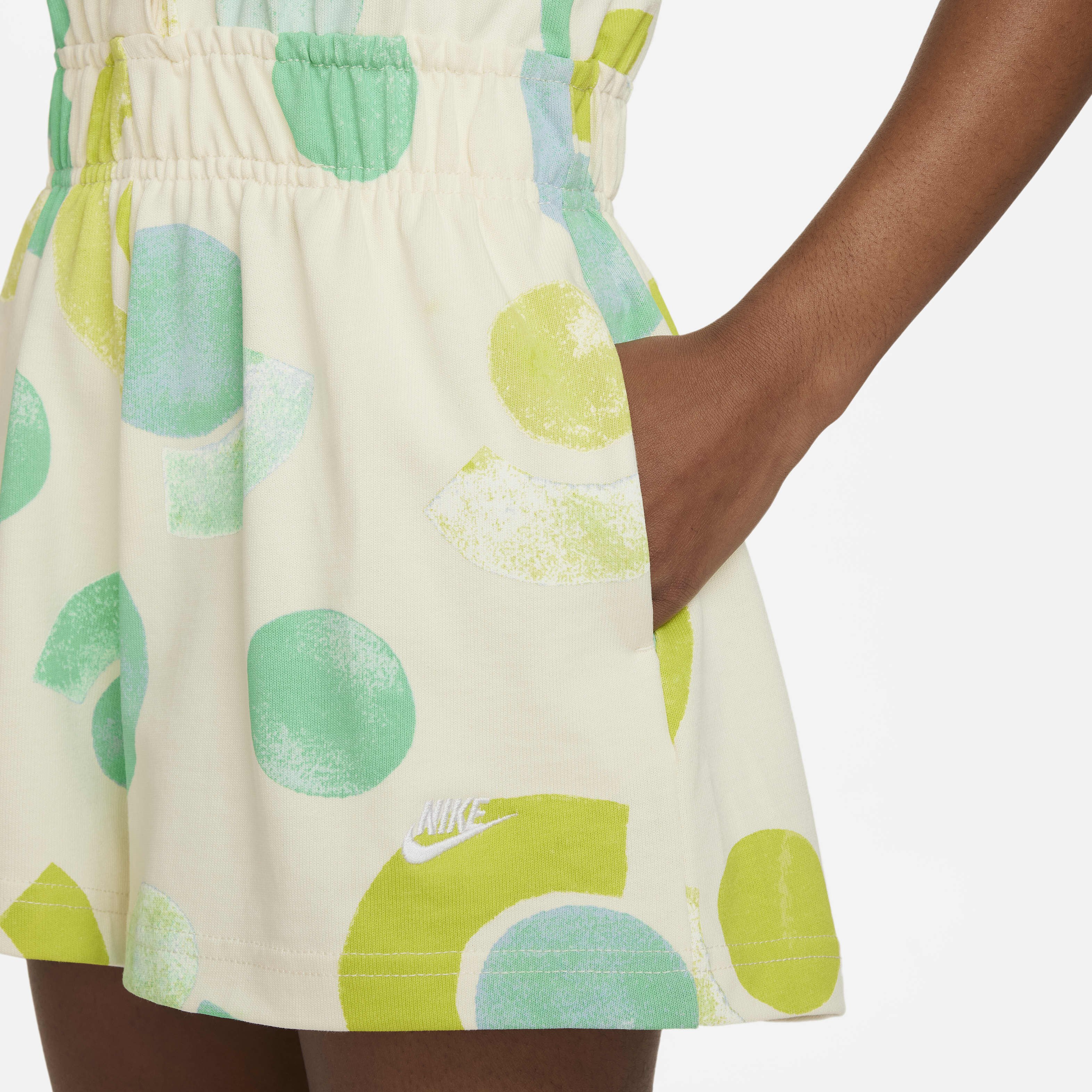 نايكي سبورتسوير image number 3