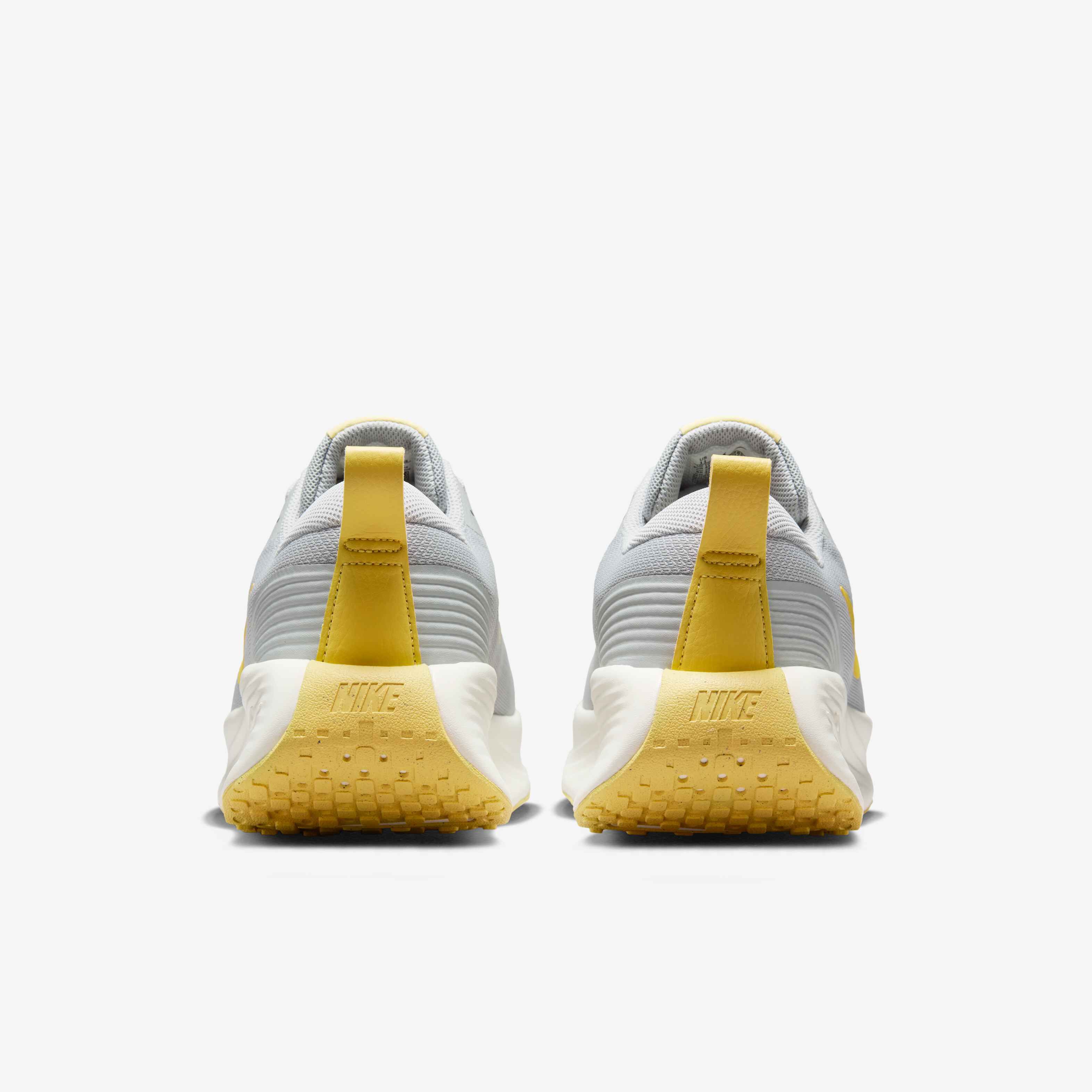 نايكي برومينا image number 5