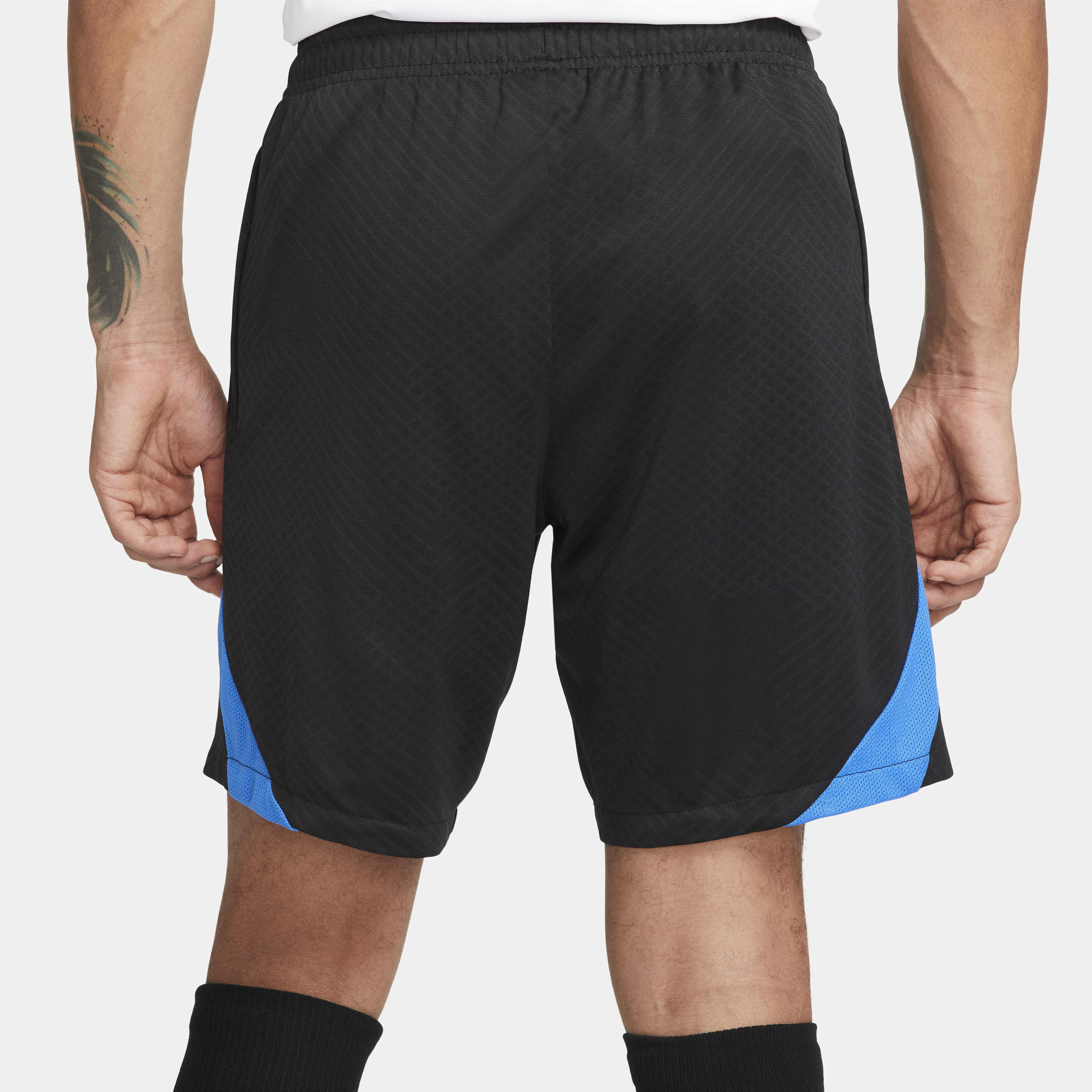 برشلونة سترايك image number 2