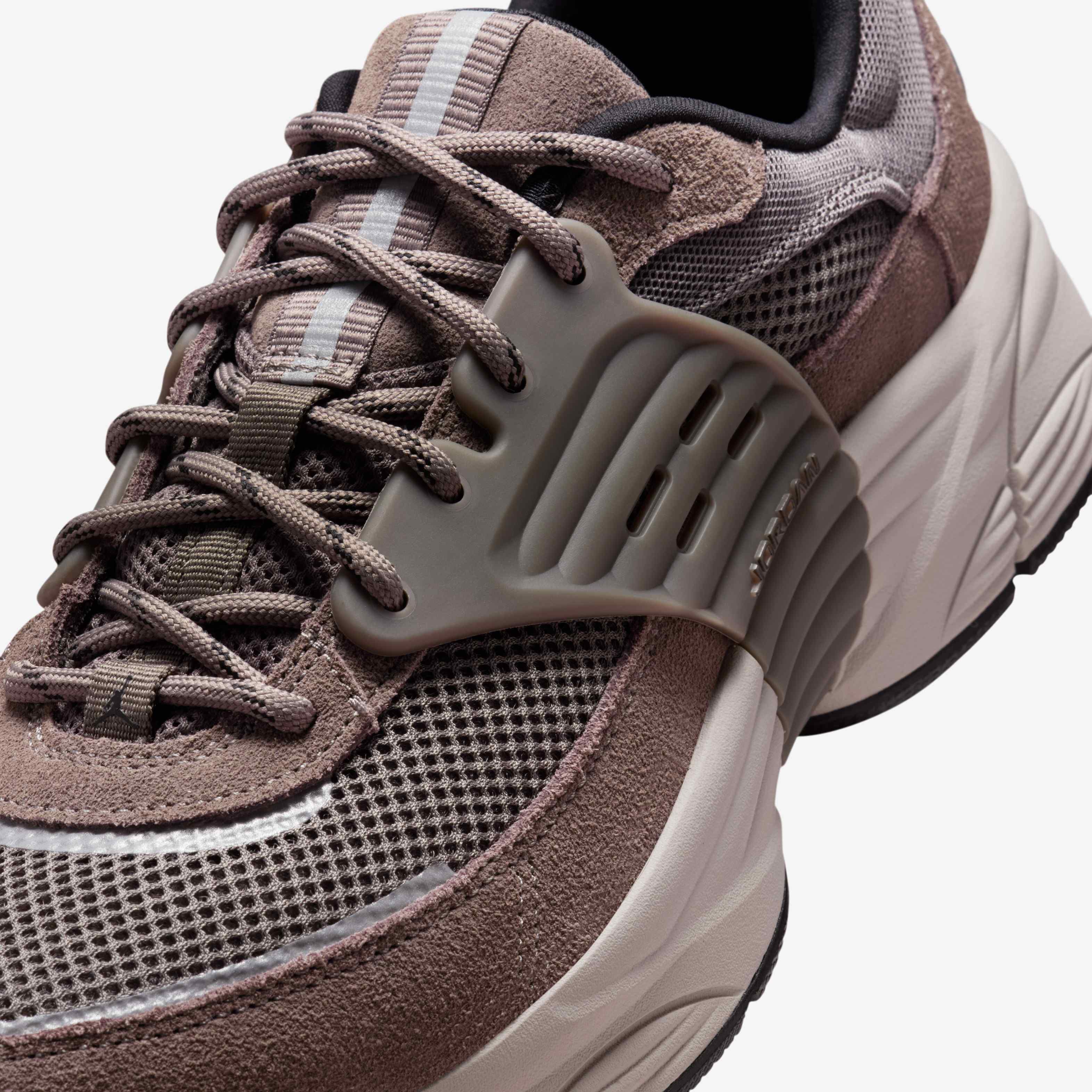 Jordan Trunner O/S image number 6