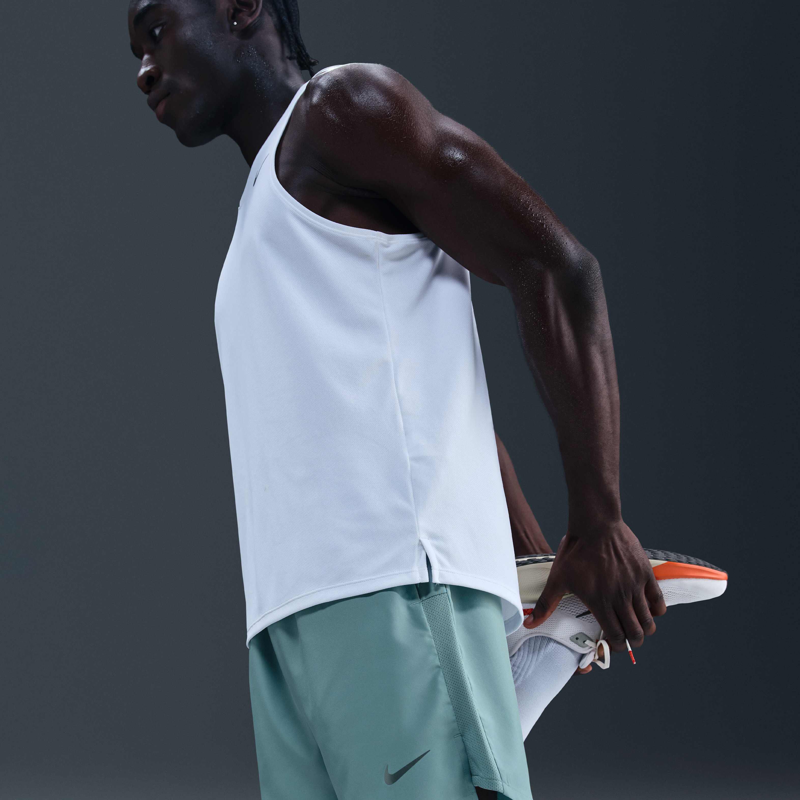 نايكي تشالنجر image number 4