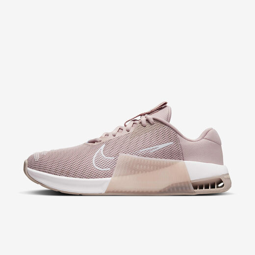 تشكيلة الموسم الجديد-نايكي, نايكي ميتكون 9, حذاء التمرين للنساء