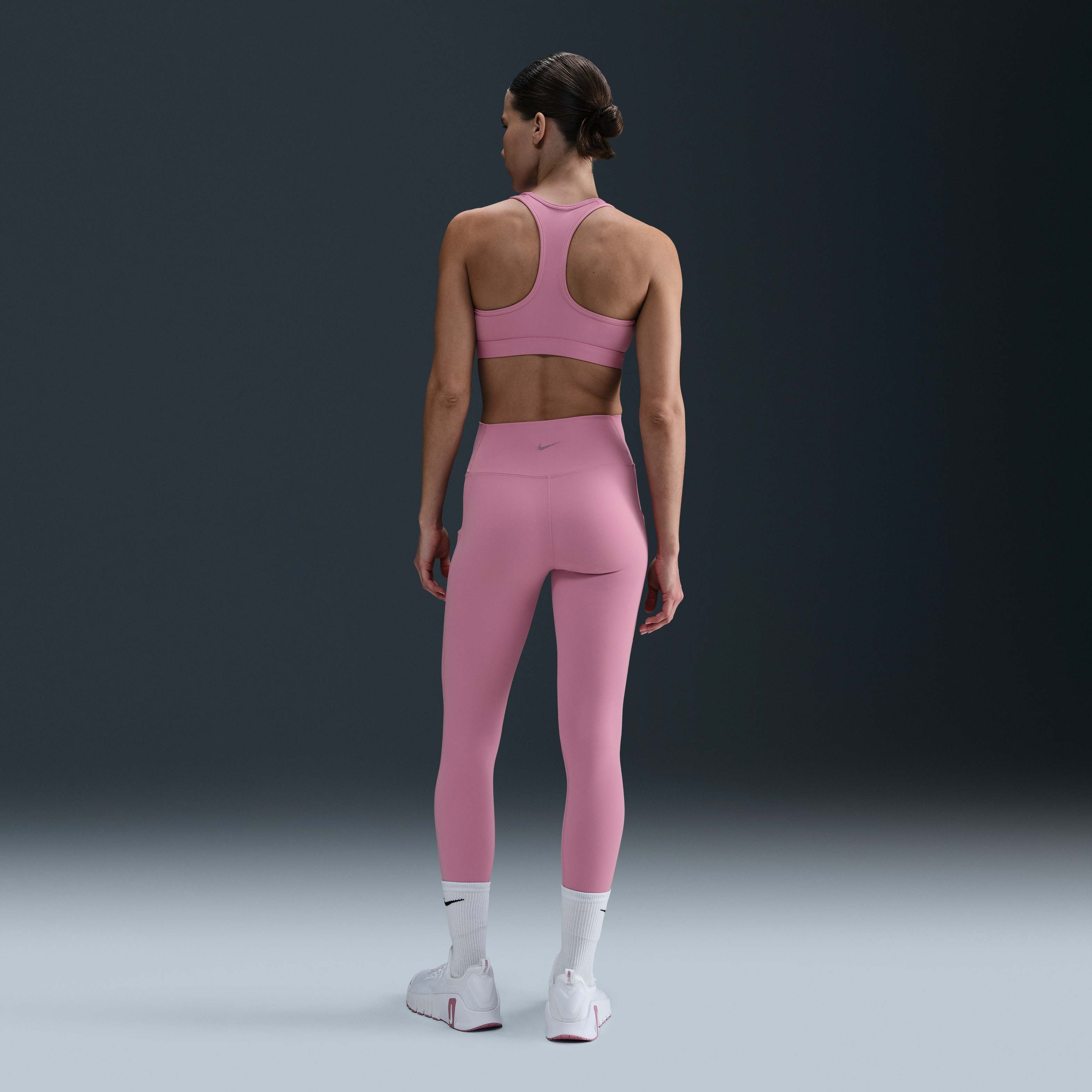 نايكي سووش بدعم متوسط image number 4