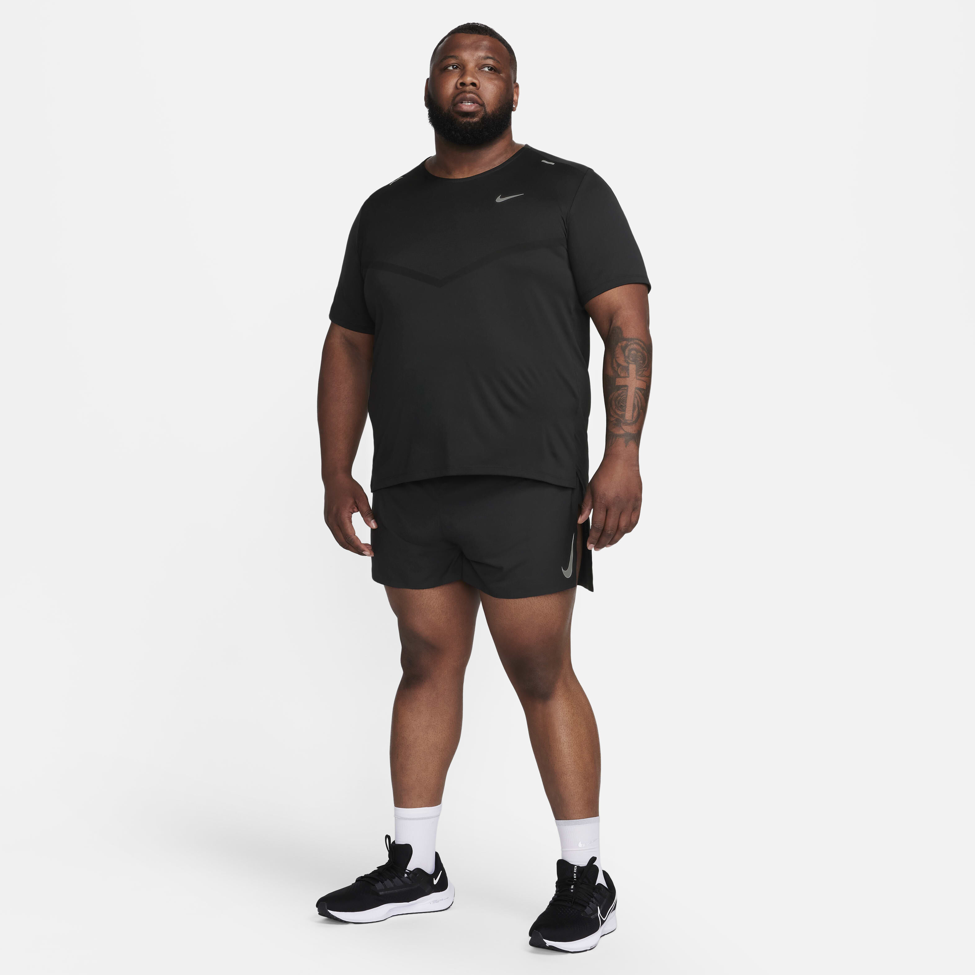 Nike Dri-FIT ADV AeroSwift image number 14