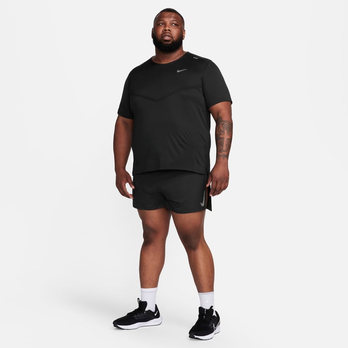 Nike Dri-FIT ADV AeroSwift image number 14 Nike Dri-FIT ADV AeroSwift image number 14