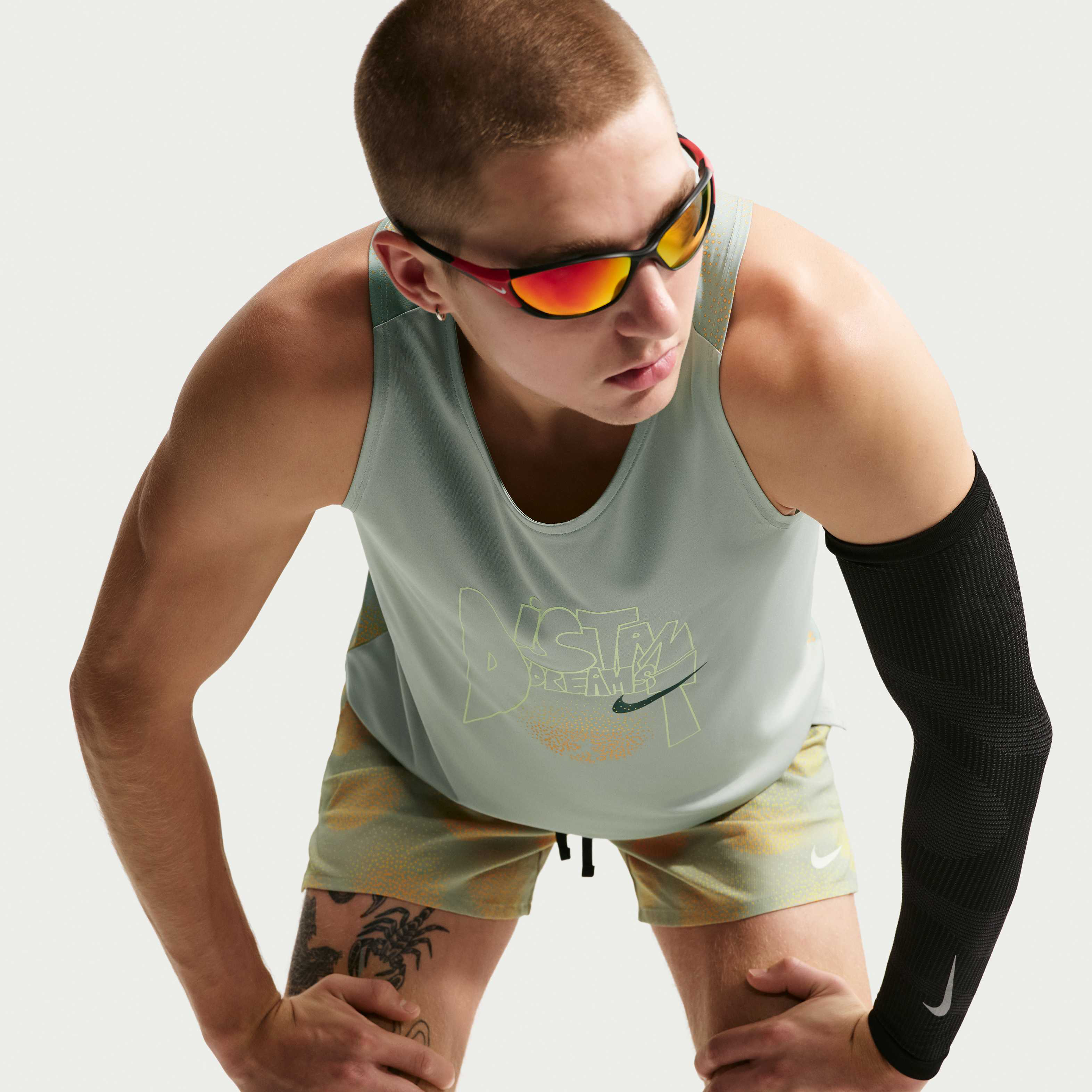 Nike Stride image number 2