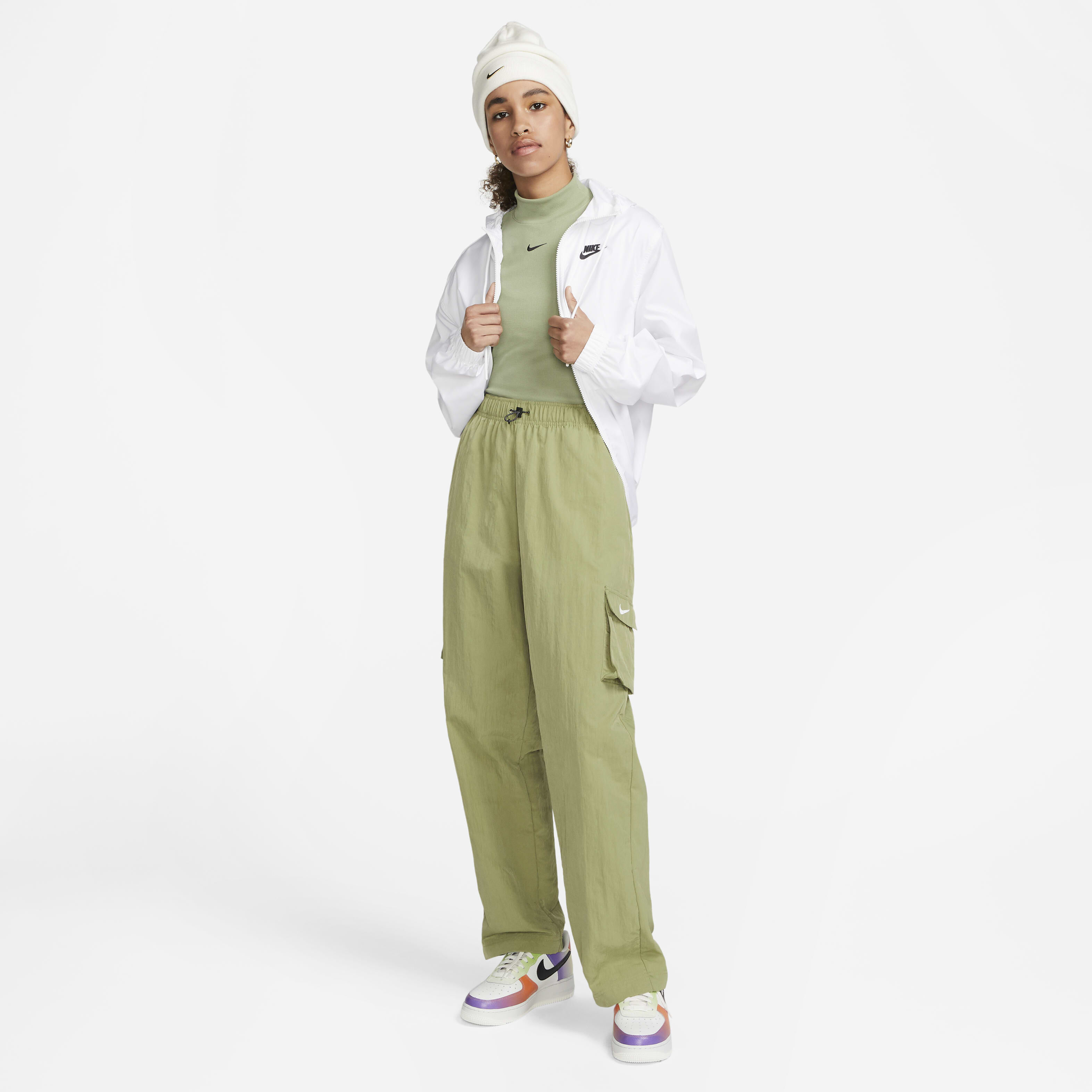 Nike Sportswear Essentials image number 4