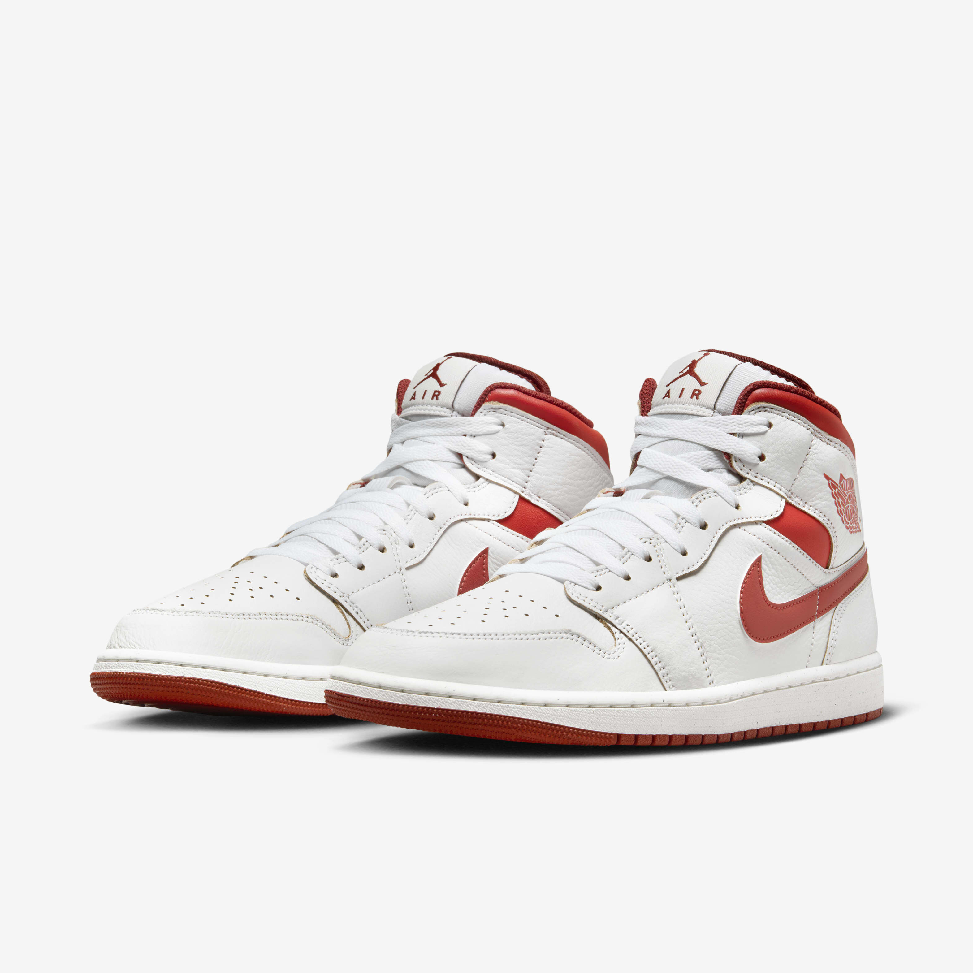 Air Jordan 1 Mid SE image number 4