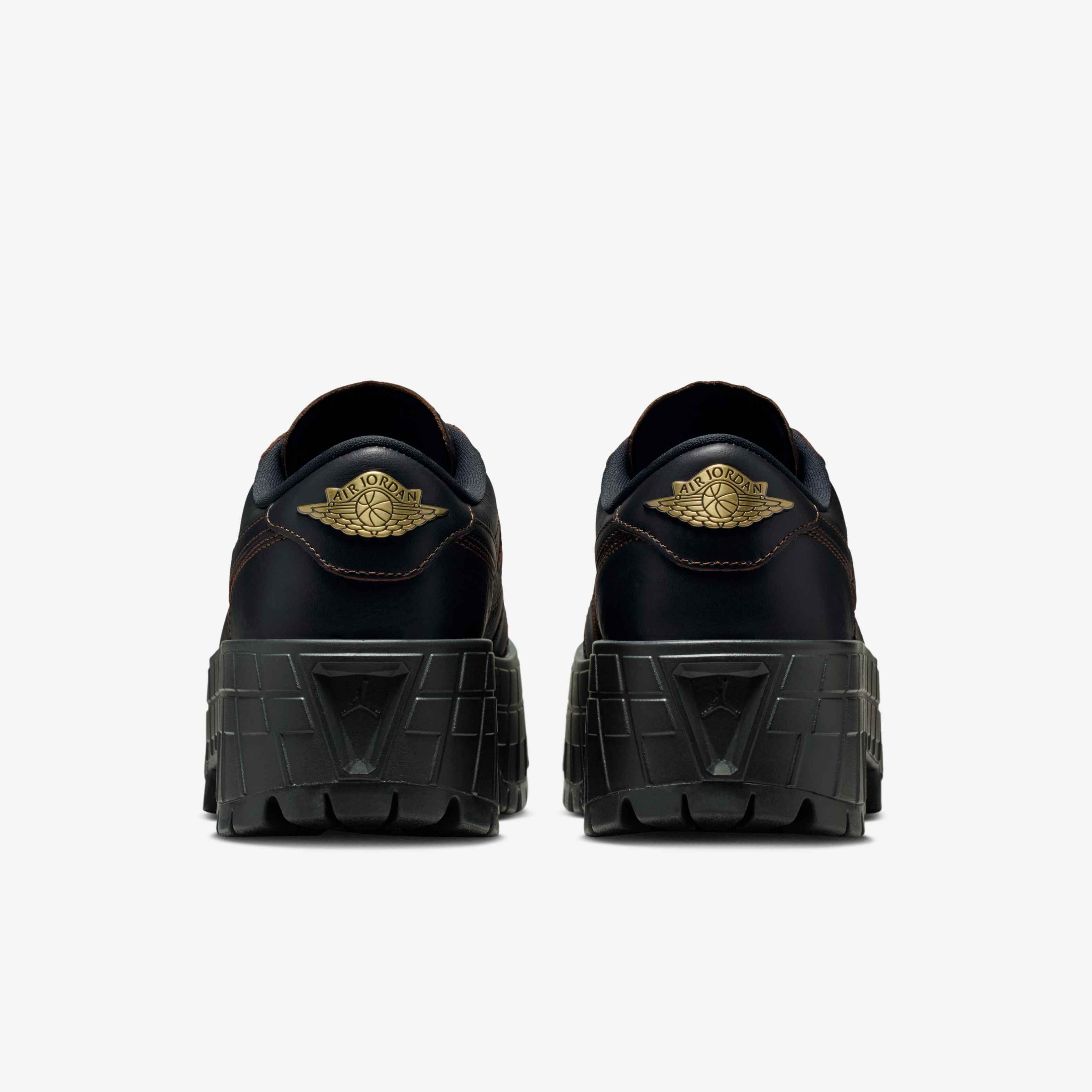 اير جوردن 1 بروكلين لو image number 5