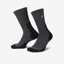نايكي ACG ايفريداي