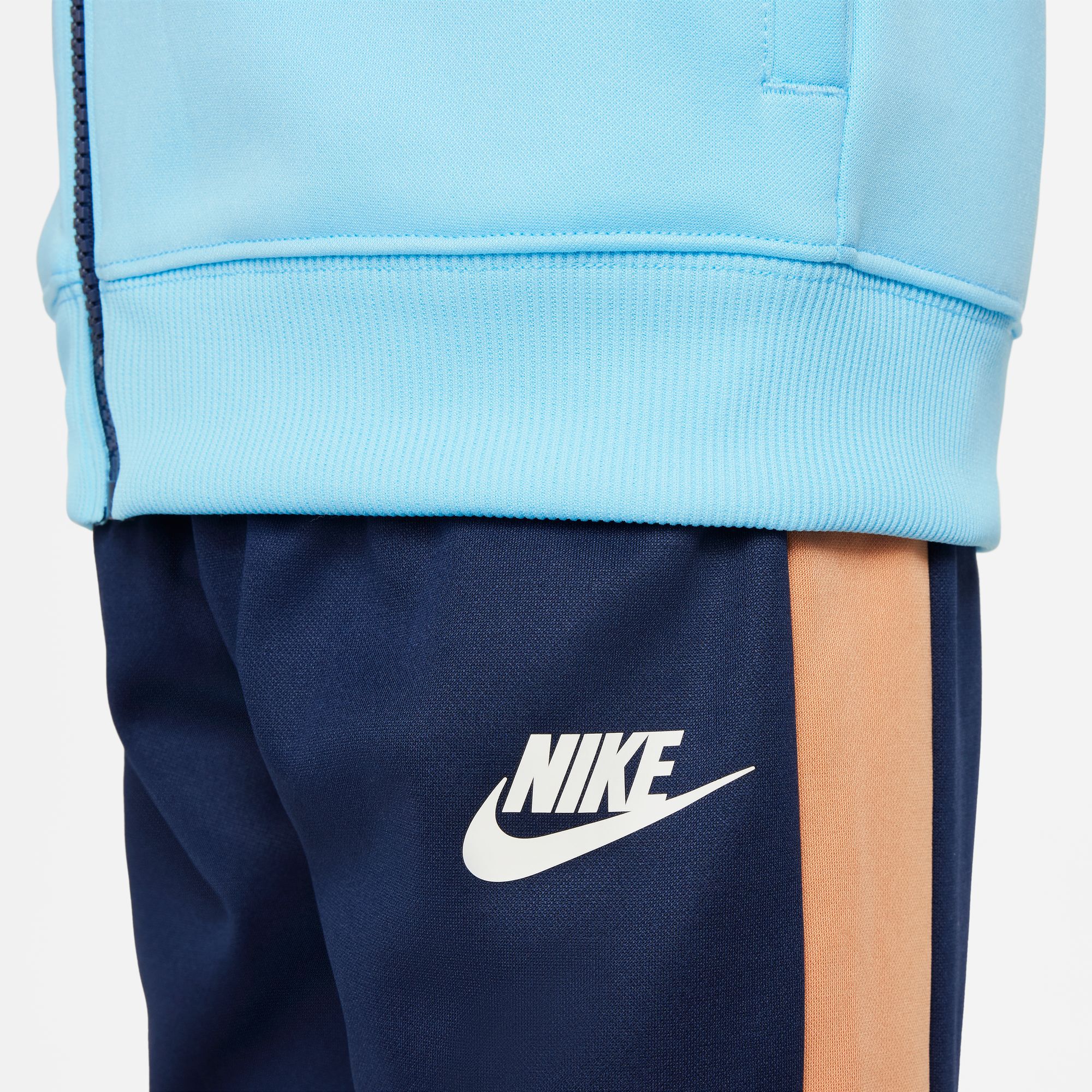 Nike Sportswear Dri-FIT image number 3