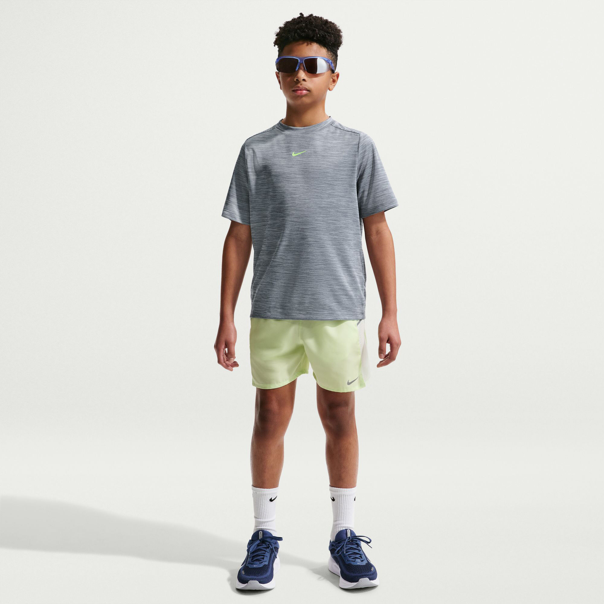 نايكي مالتي image number 0