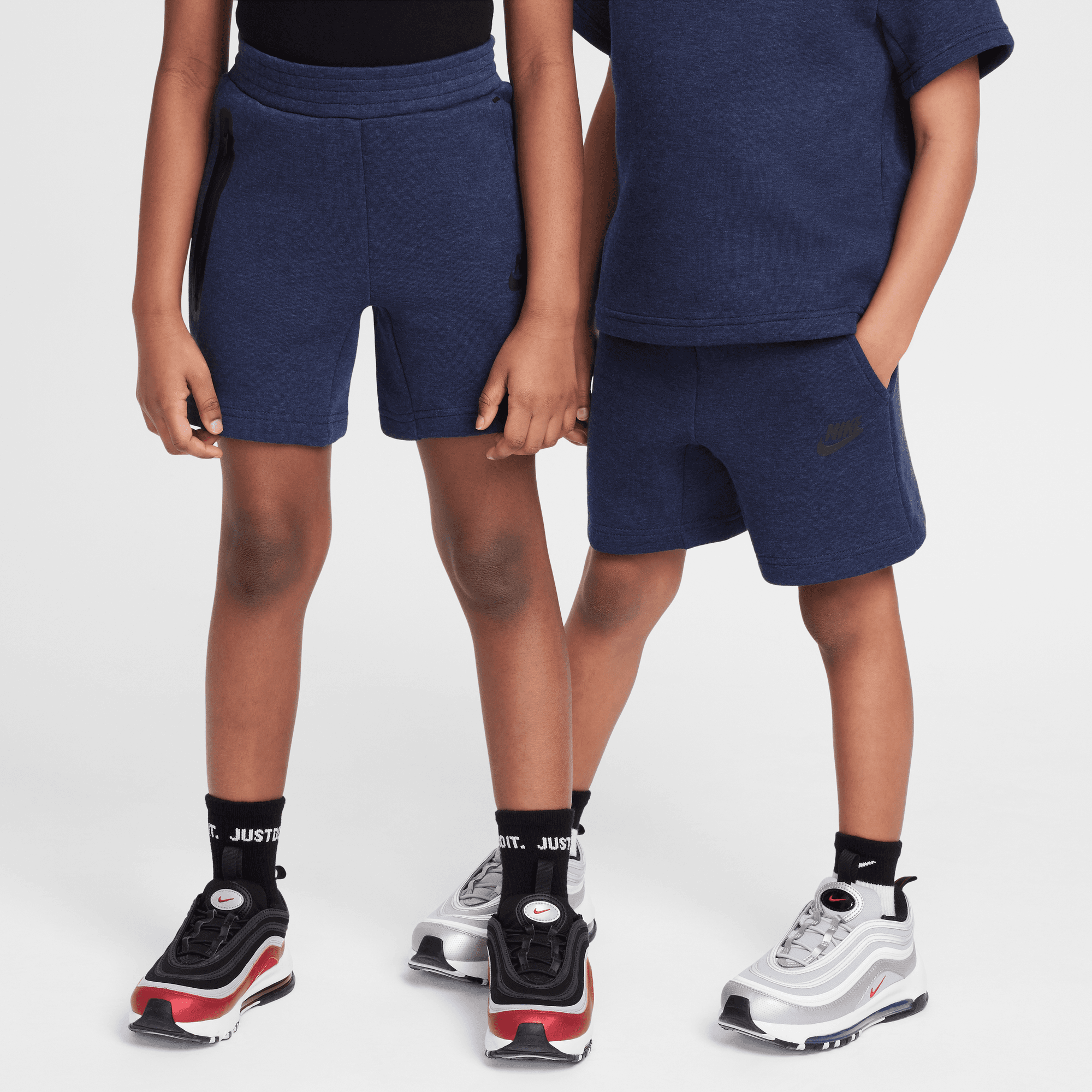 نايكي تك فليس image number 3