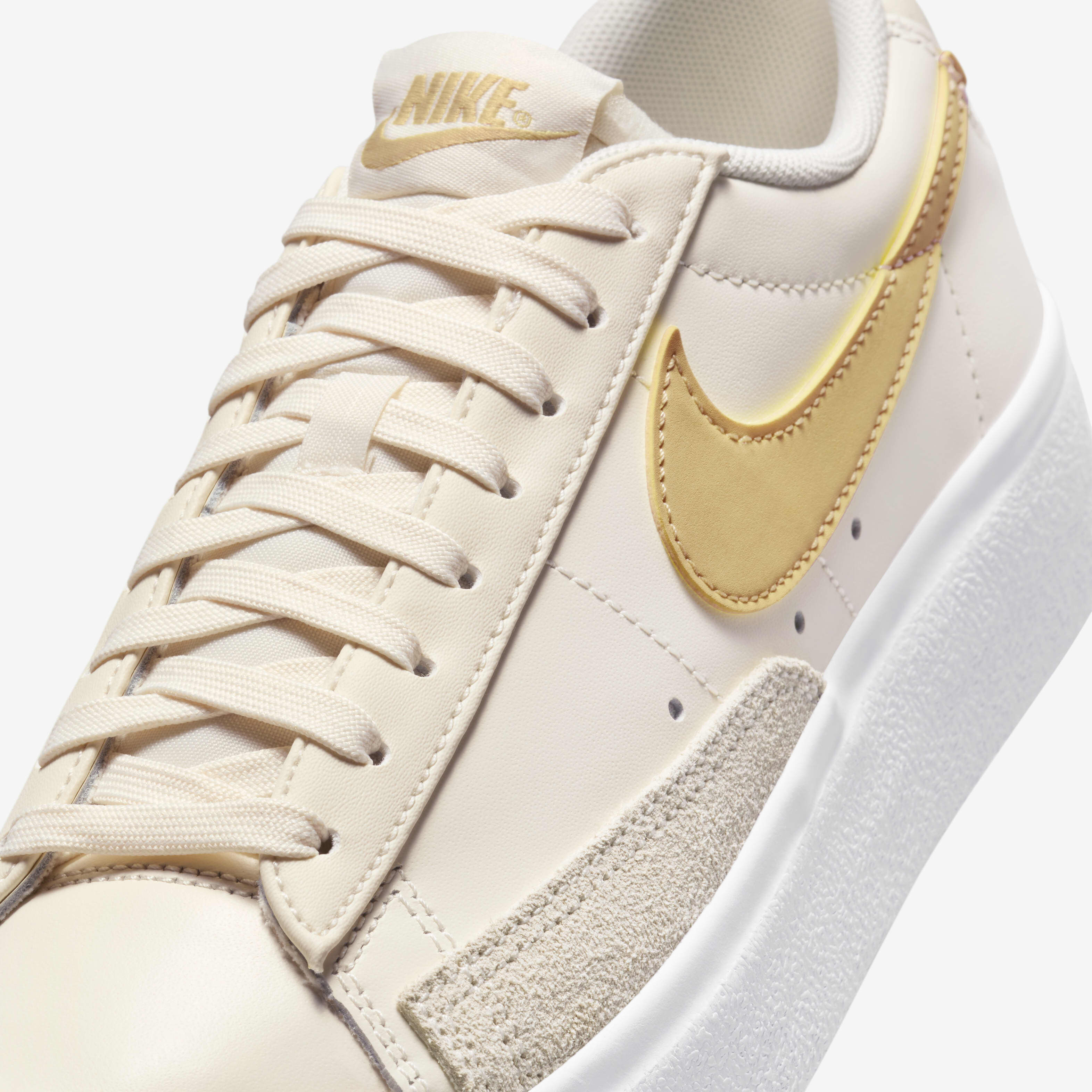 Nike Blazer Low Platform image number 6